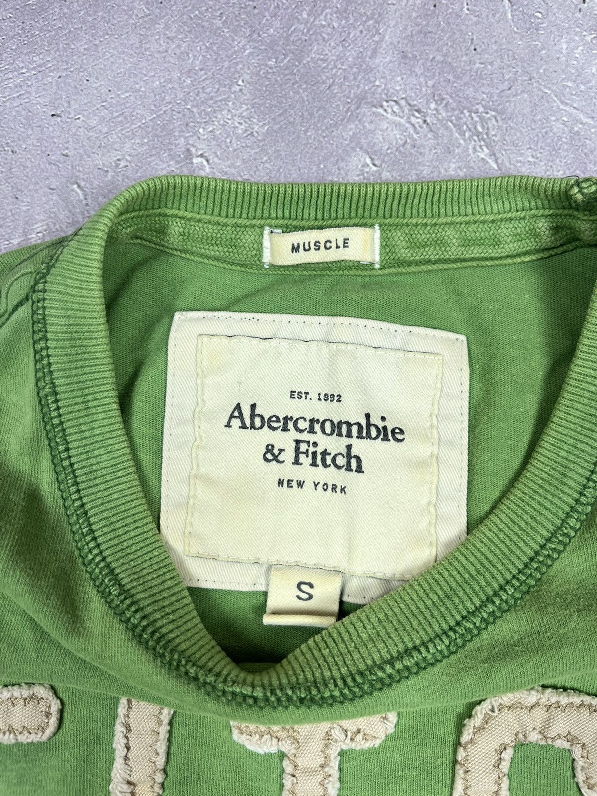 Abercrombie & Fitch Vintage Abercrombie & Fitch Faded Green Long Sleeve T-Shirt Size US S / EU 44-46 / 1 - 5 Thumbnail