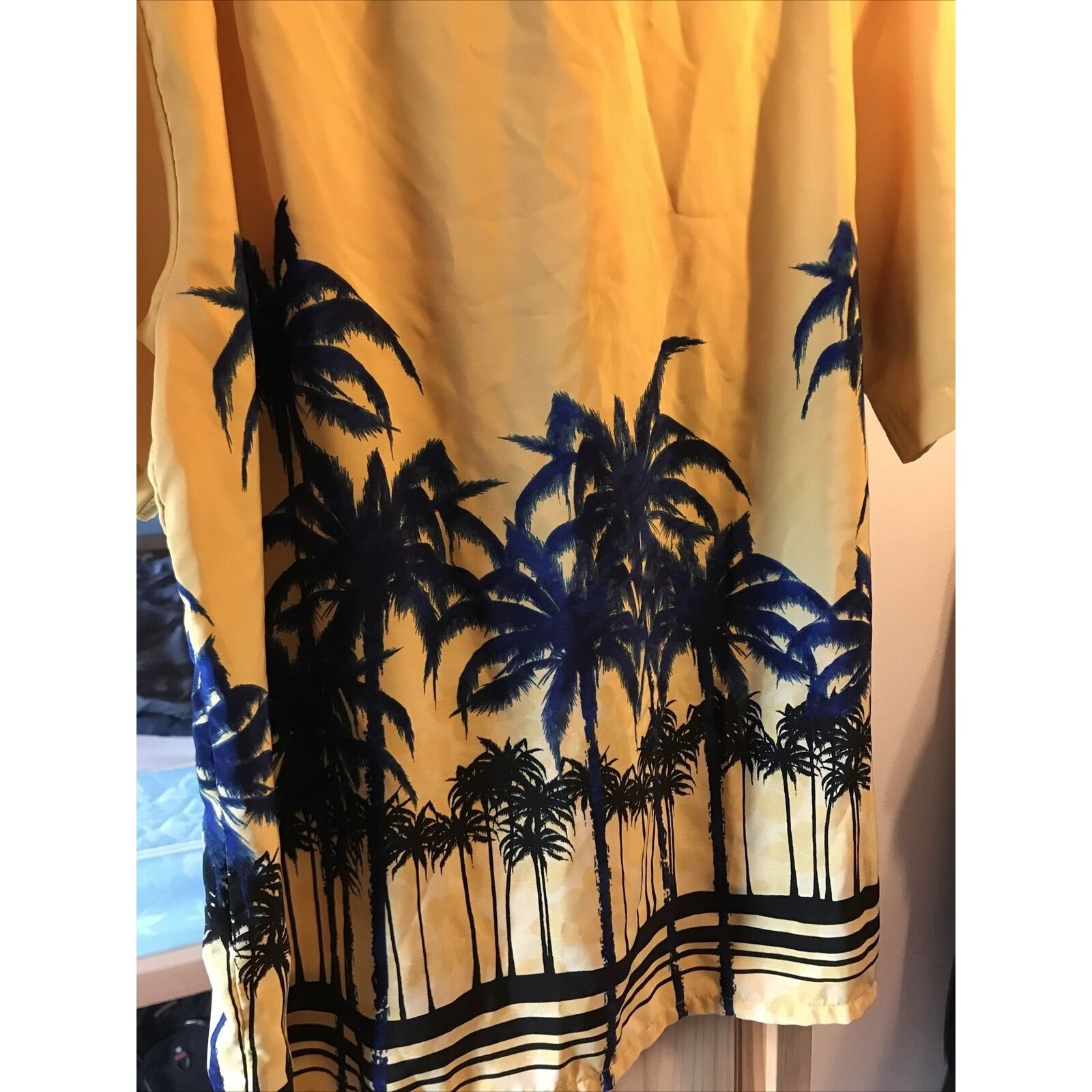 Other Extreme Gear Men's M Yellow Palm SS Polyester Hawaiian Shirt Size US M / EU 48-50 / 2 - 12 Thumbnail
