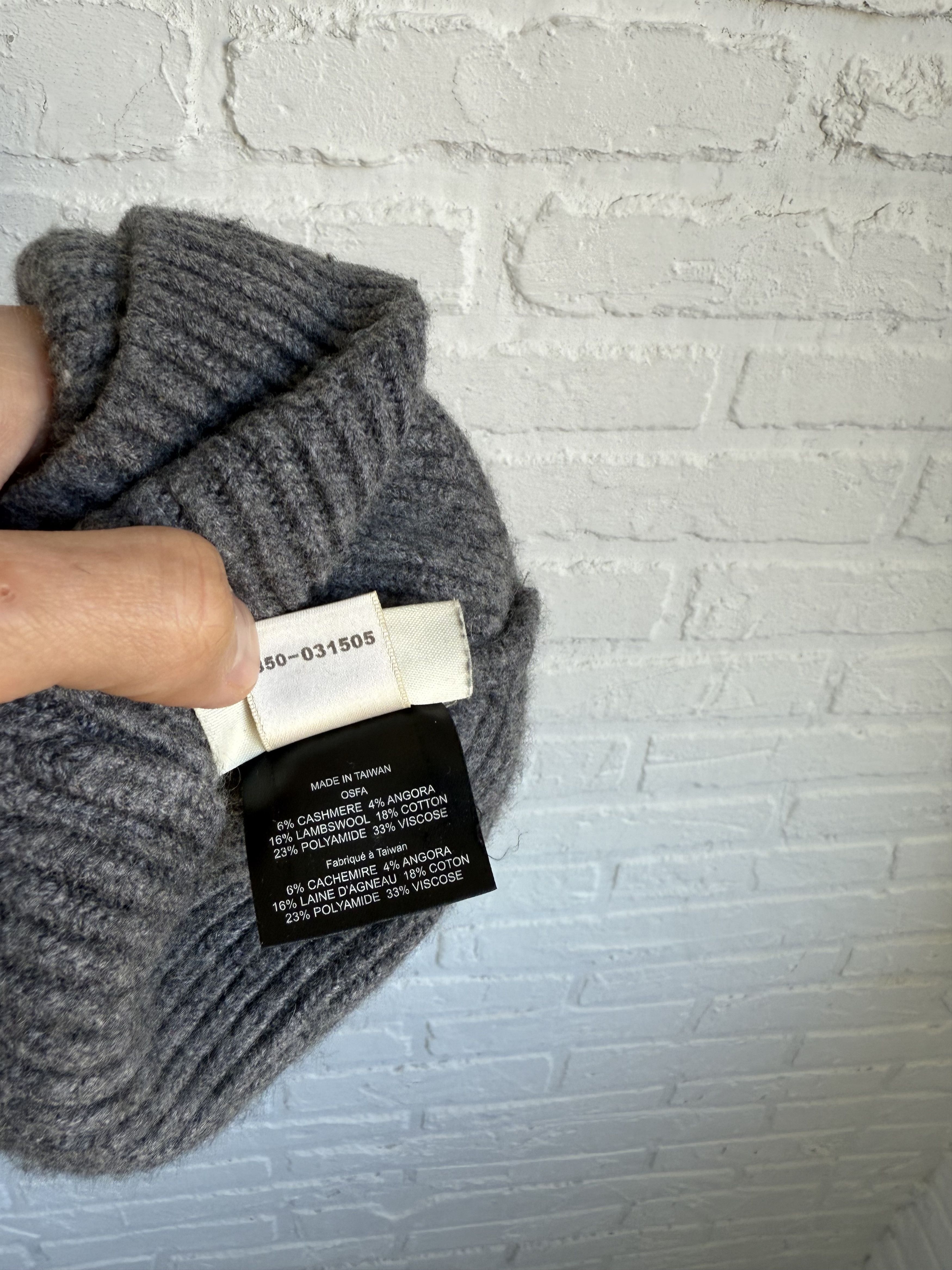 True Religion True religion cashmere angora blend neon logo beanie hat Size ONE SIZE - 4 Thumbnail