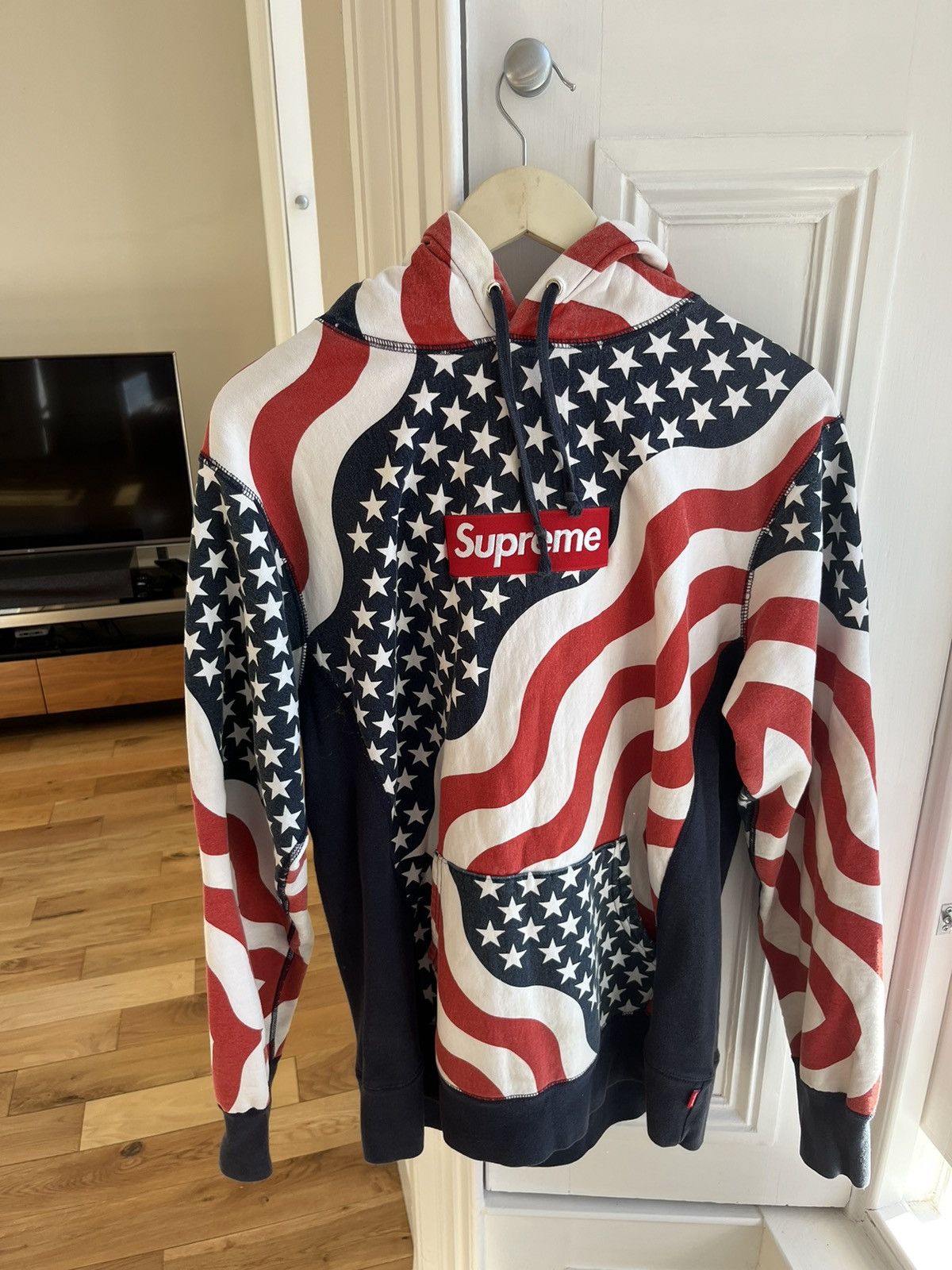 image of Supreme American Flag Box Logo in Red, Men's (Size Medium)