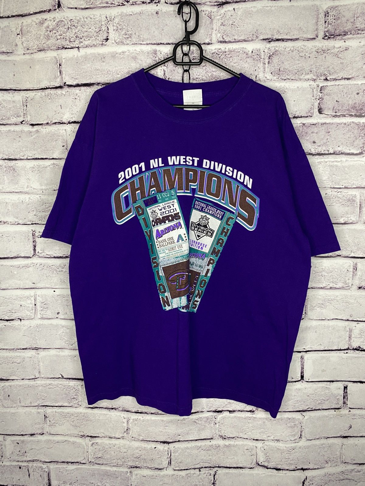 Gildan Vintage 2001 Seattle Mariners Tee Al West Division Champions Size US XL / EU 56 / 4 - 1 Thumbnail