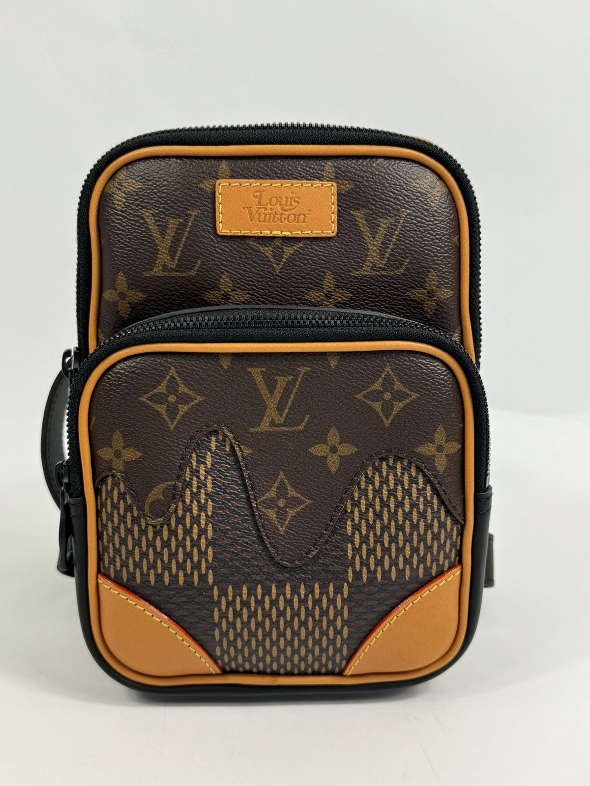 Louis Vuitton MONOGRAM DAMIER CROSS BODY BAG Size ONE SIZE - 1 Thumbnail