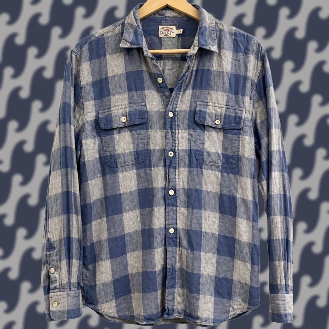 Vintage Faherty Brand Mens L Blue Plaid Button-Up Shirt Double Pocket Casual Coastal Shirt Mens L Blue Plaid Button-Up with Double Pockets Casual Coastal Size US L / EU 52-54 / 3 - 1 Thumbnail