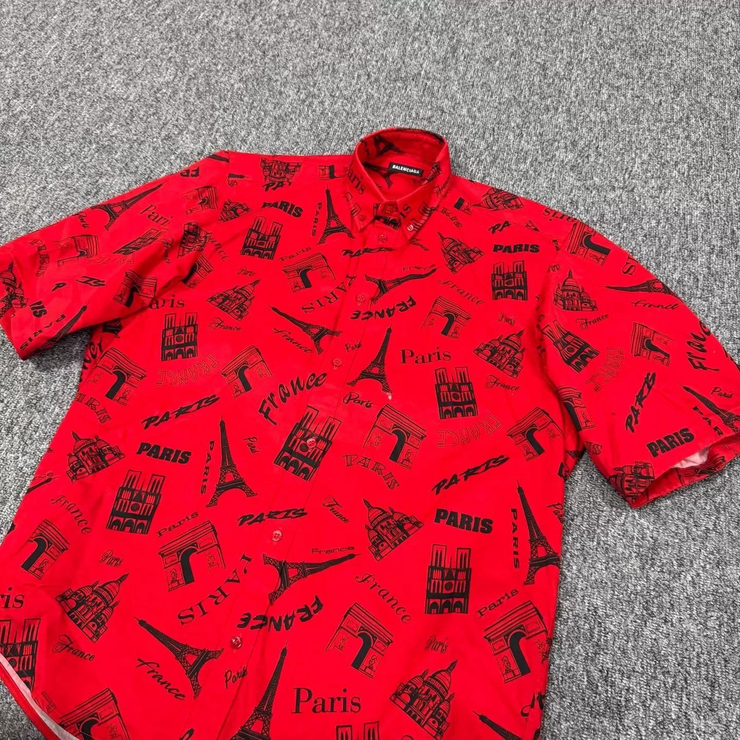 Balenciaga Red Paris Eiffel Tower Print Short Sleeve Shirt Size US S / EU 44-46 / 1 - 3 Thumbnail