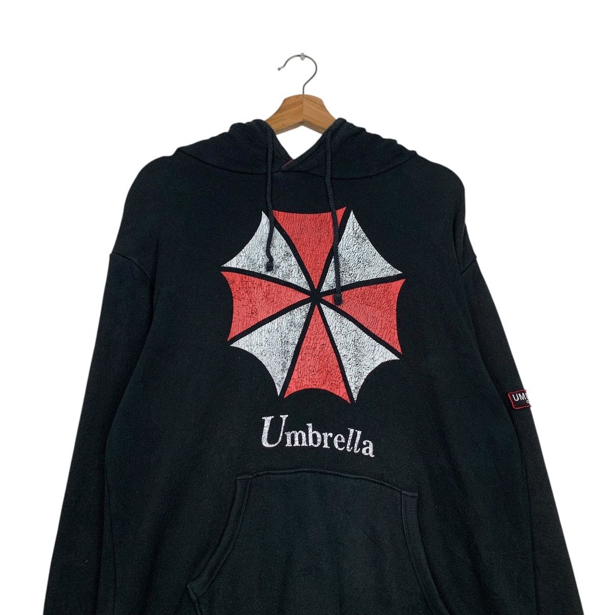 Japanese Brand BIOHAZARD Umbrella Big Logo Capcom Hoodies #2217-C98 Size US L / EU 52-54 / 3 - 8 Thumbnail