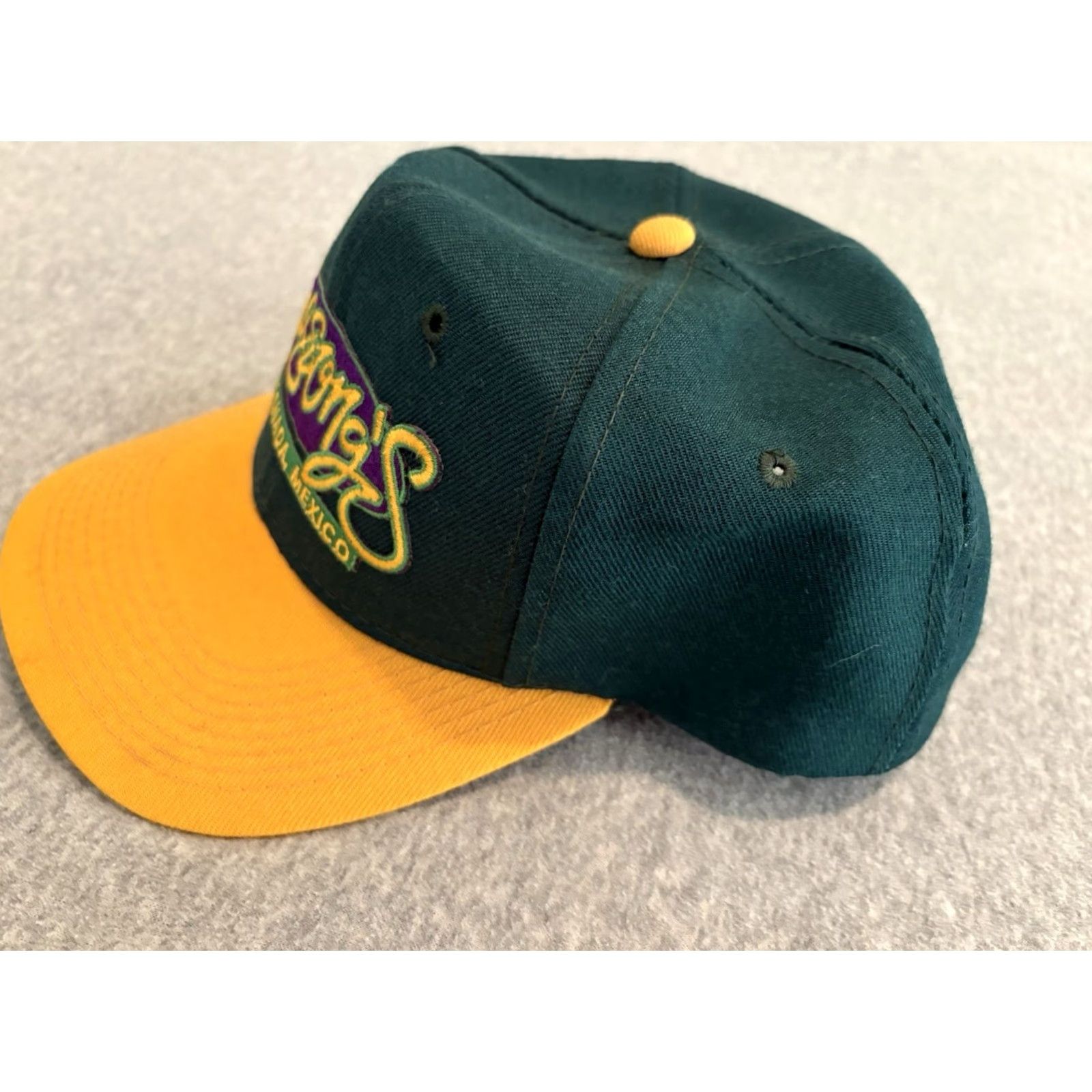 Vintage VINTAGE Hussongs Cantina Ensenada Mexico Wool Snapback Hat Cap Green Yellow Cap Green 90s Mens One Size Adjustable Wool Polyester Hat Size ONE SIZE - 3 Thumbnail