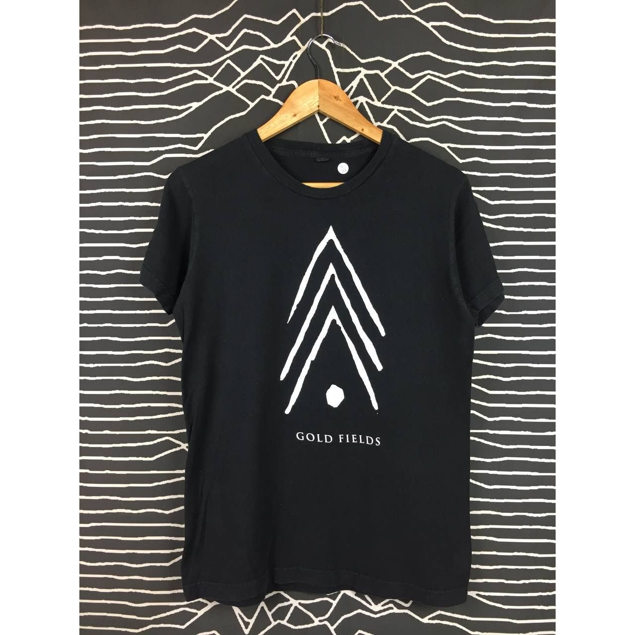 Band Tees × Vintage Gold Fields Australian New Wave-Influenced Dance-Pop Tee Size US S / EU 44-46 / 1 - 1 Thumbnail