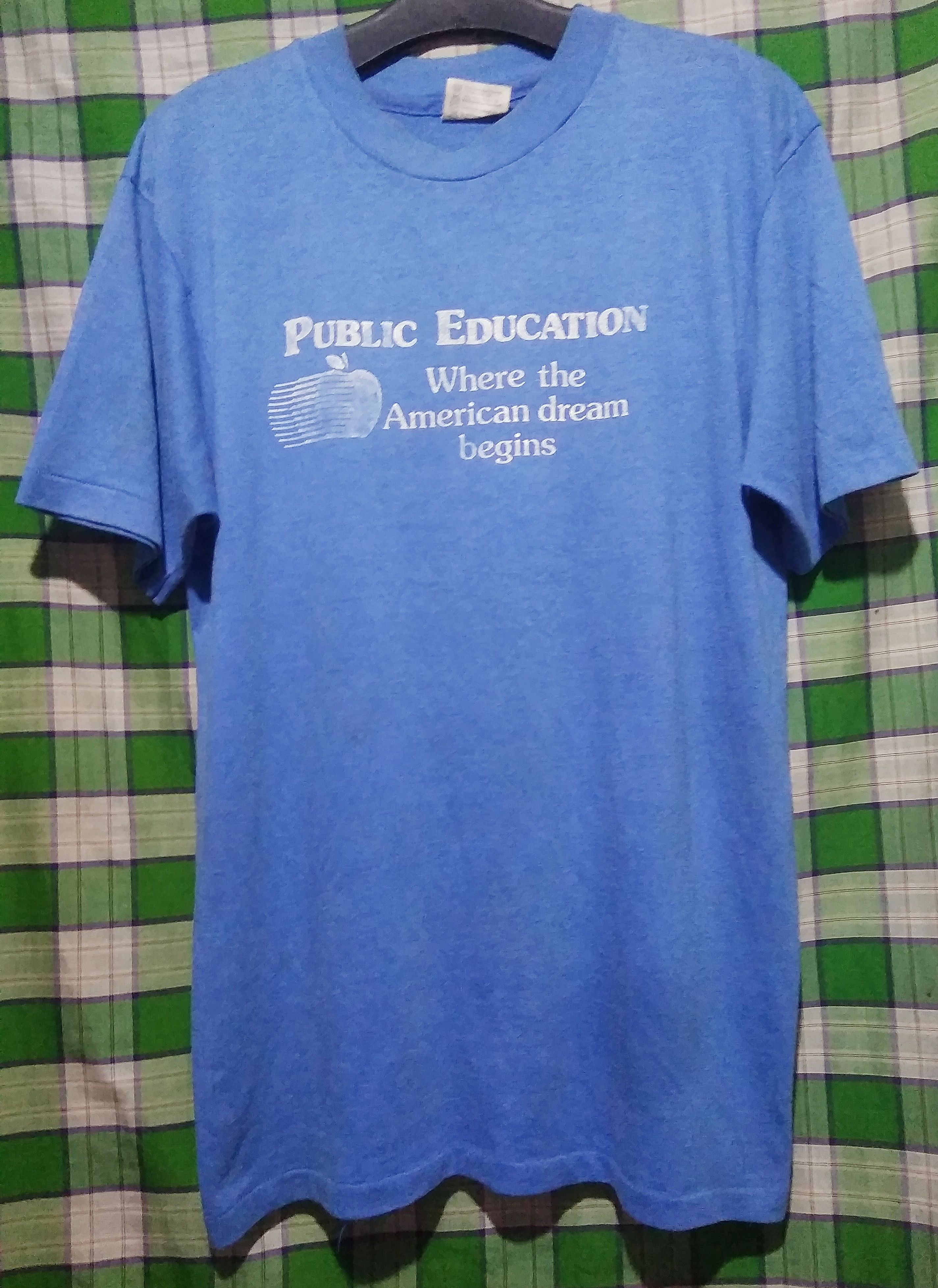 Unsound Rags Vintage 90s faded American Dream slogan t shirt Size US L / EU 52-54 / 3 - 1 Thumbnail