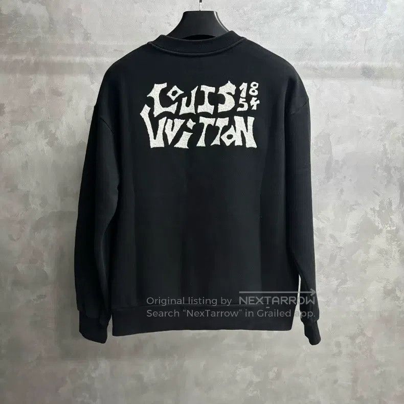 Louis Vuitton Louis Vuitton Black owl-paneled monogrammed crewneck pullo Size US M / EU 48-50 / 2 - 5 Thumbnail