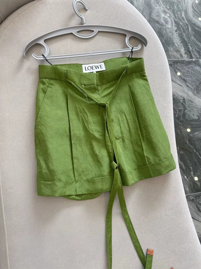Loewe LOEWE Avocado green shorts Size 42" / US 20 - 1 Thumbnail