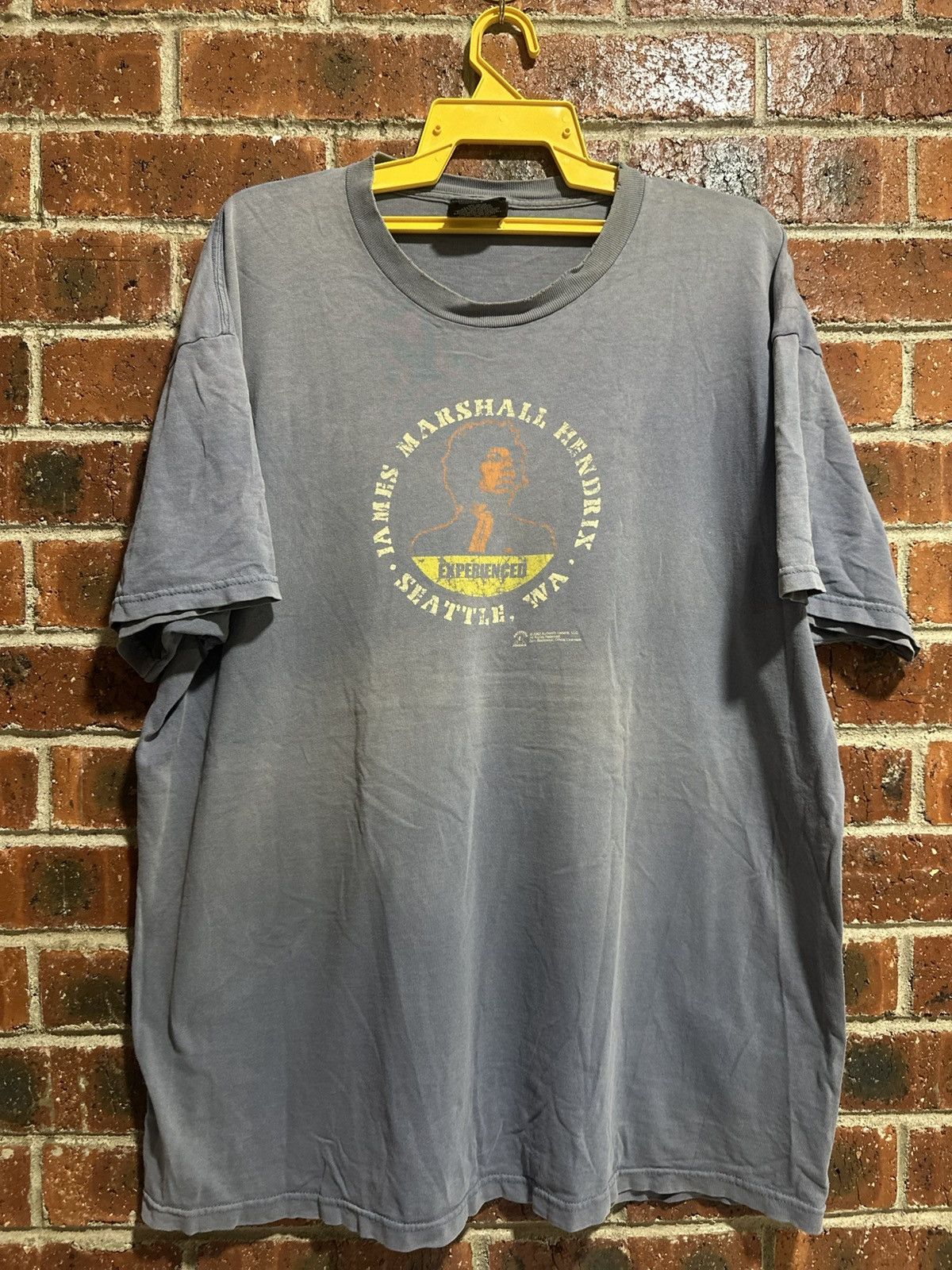 Band Tees Thrashed Vintage Jimi Hendrix Sun Faded Tee Size US XXL / EU 58 / 5 - 1 Thumbnail