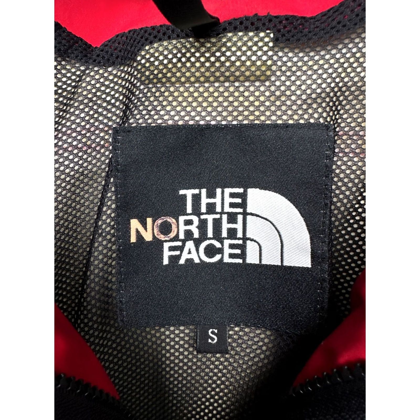 The North Face The North Face 90s Vintage Womens Nylon Gore Tex Jacket S Red Windbreaker Logo 90s Womens Jacket Size S / US 4 / IT 40 - 4 Thumbnail