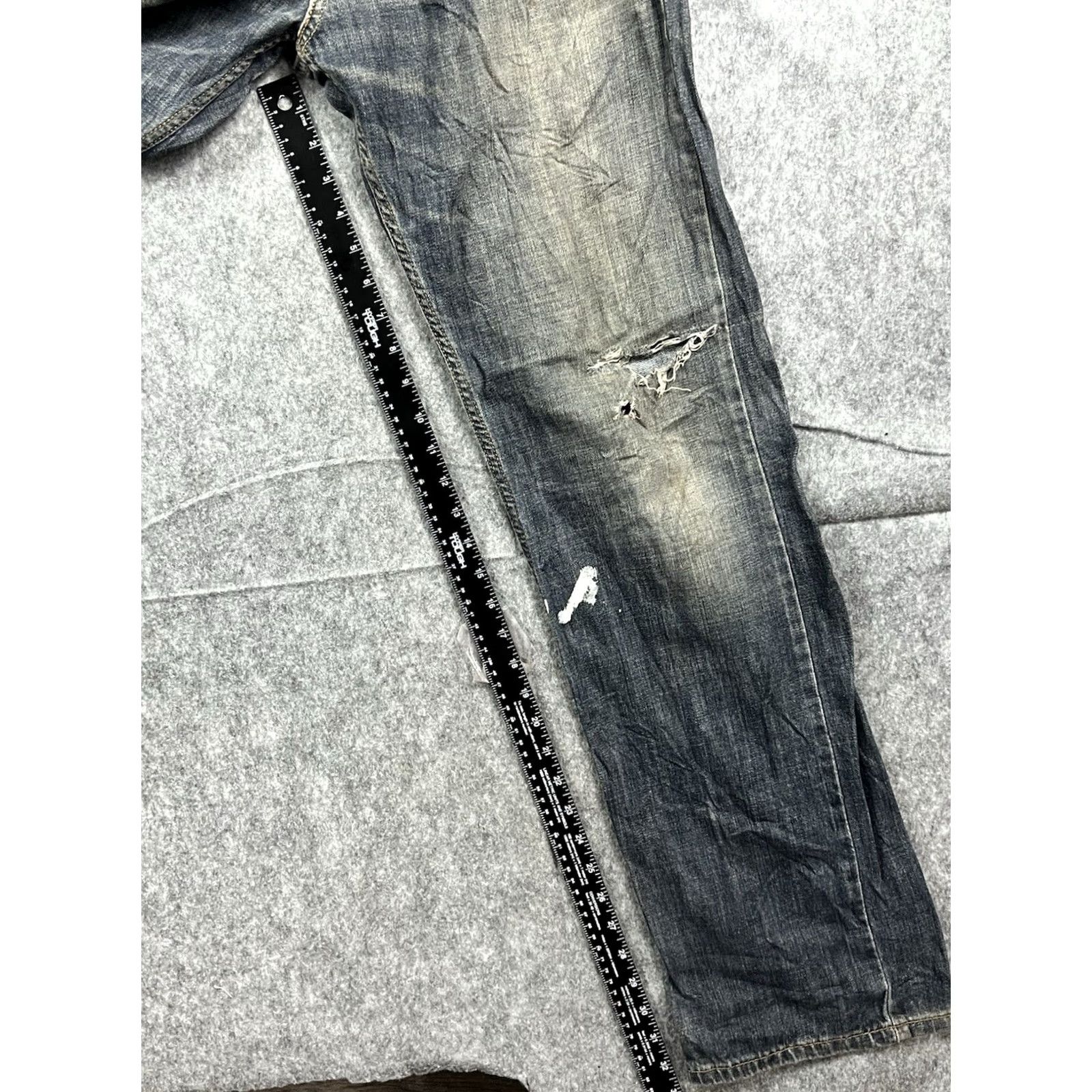 Levi's VINTAGE Levi's 559 Jeans Mens Regular Straight Dark Wash 34x34 Denim 5-Pocket Logo Classic Modern Size US 34 / EU 50 - 5 Thumbnail