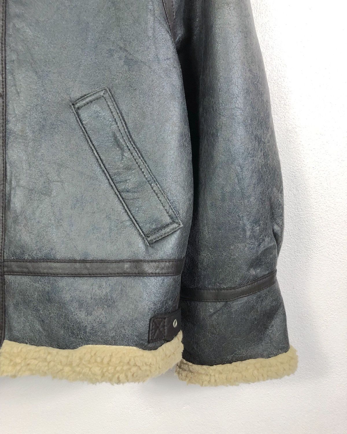 Kai Aakmann Kai Aakmann US Air Force Type B-3 Shearling Bomber Jacket Size US M / EU 48-50 / 2 - 5 Thumbnail
