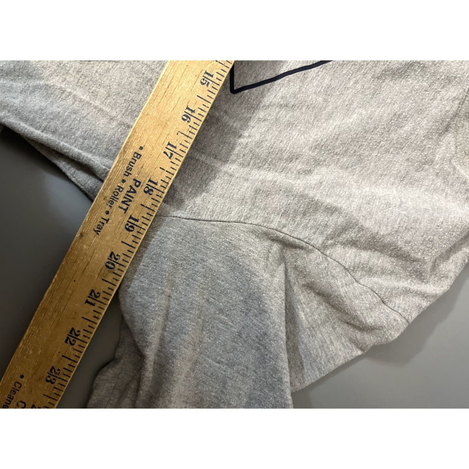 Hurley Hurley T-Shirt Logo Crew Neck Gray Medium Men's Long Sleeve Comfort Fit Casual California Surfing Beach 2010s Mens Shirt Logo Chase Size US M / EU 48-50 / 2 - 5 Thumbnail