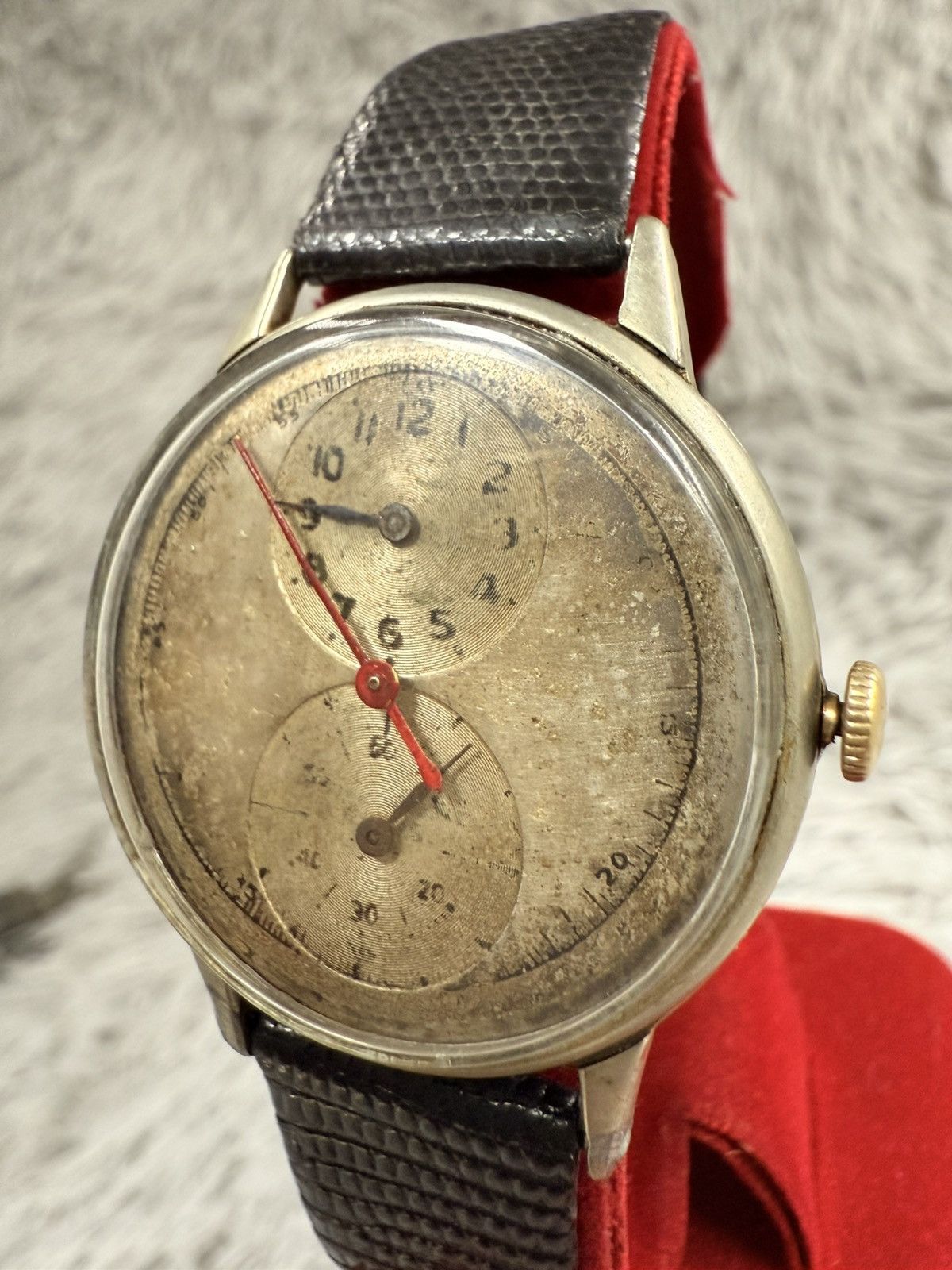 Vintage Vintage UNBRAND 3 Hands Swiss 15 Jewels Manual Men’s Watch Size ONE SIZE - 7 Thumbnail