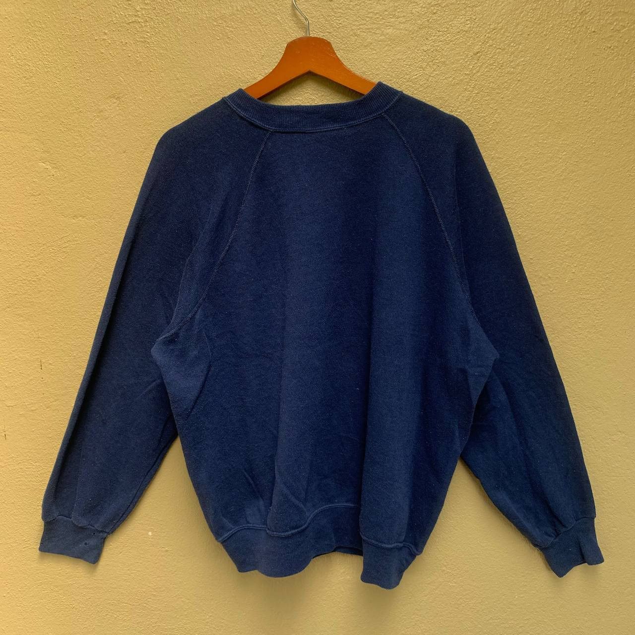 Vintage Vintage MADE IN USA NOTRE DAME Leprechaun Sweatshirt Size US L / EU 52-54 / 3 - 2 Thumbnail