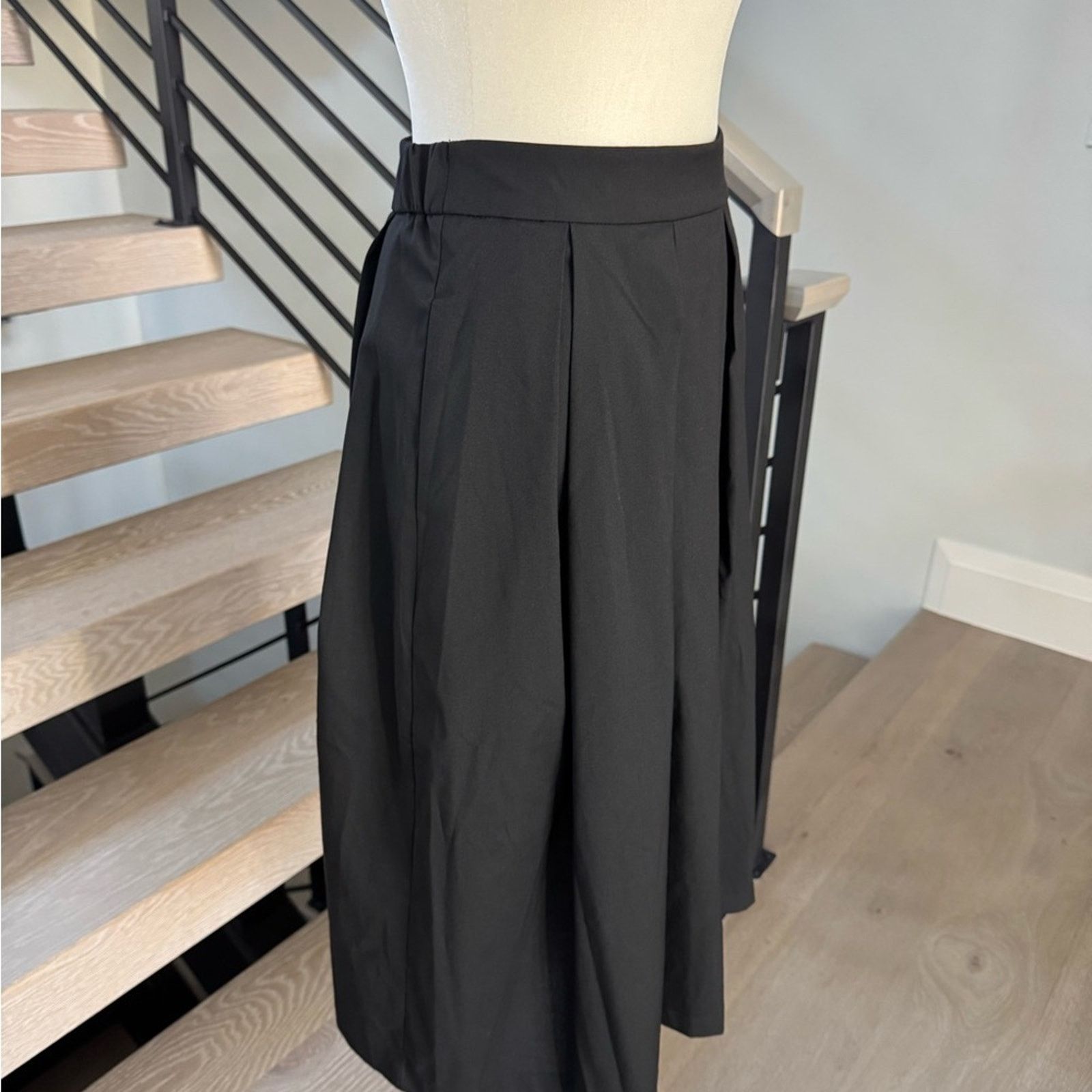 Other New Elegant Black Women's Skirt with pockets size S Size 26" / US 2 / IT 38 - 9 Thumbnail