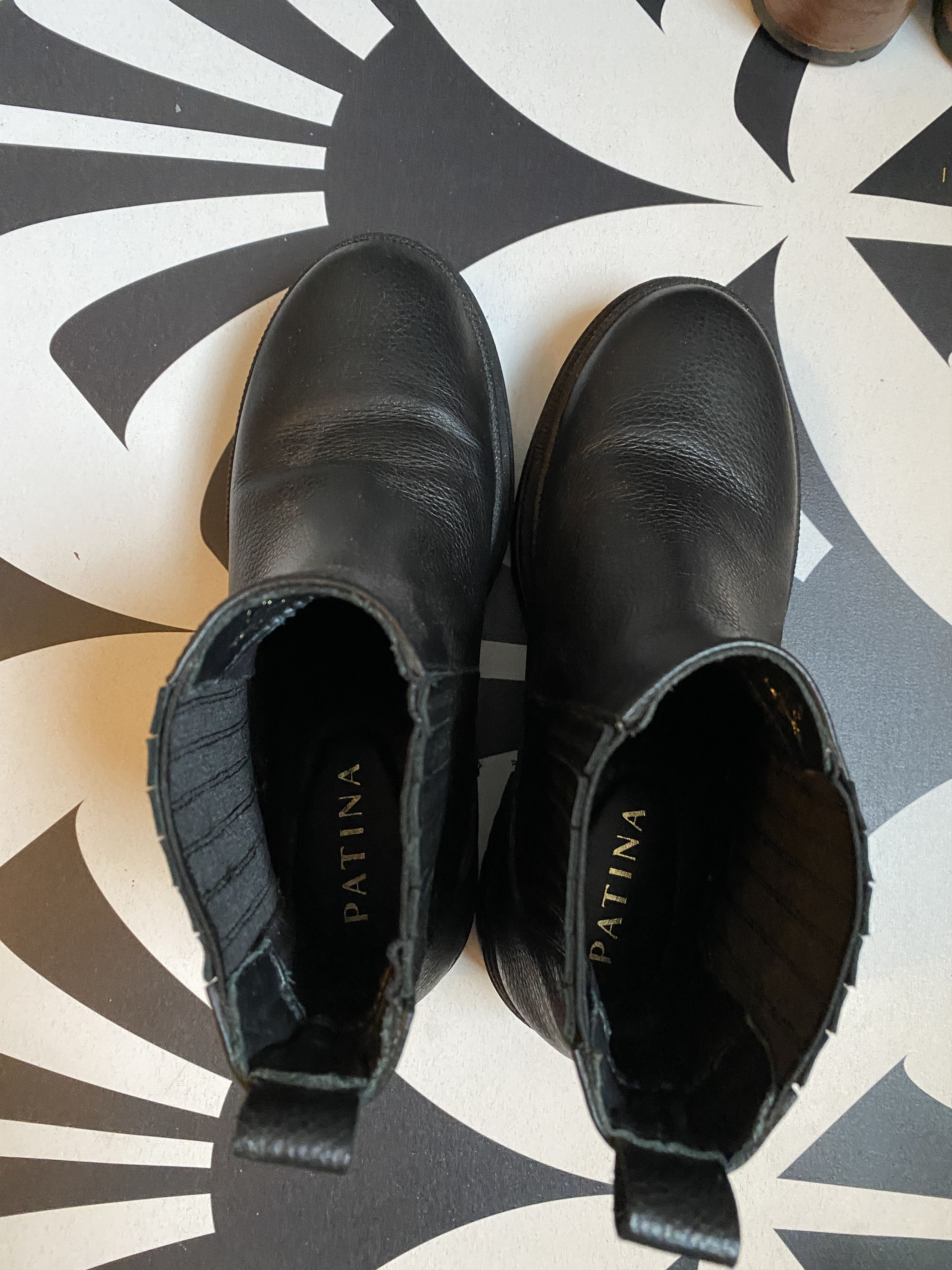 Portland Leather Portland Leather Kiki Chelsea Boot Size 5.5 Size US 5.5 / IT 35.5 - 6 Thumbnail