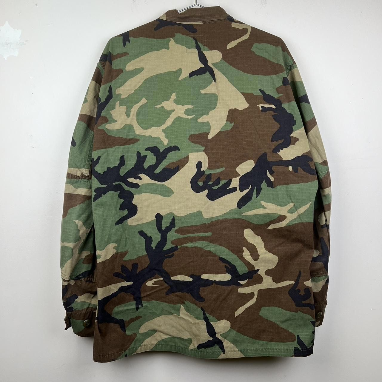 Vintage U.S. Army Woodland Camouflage Combat Jacket Size US L / EU 52-54 / 3 - 4 Thumbnail