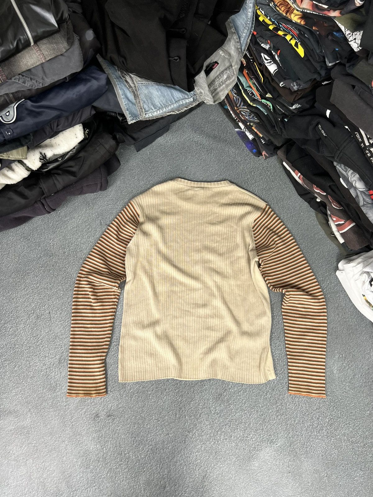 Japanese Brand VINTAGE PRINTED CROSS LONG SLEEVE TEE Y2K Size L / US 10 / IT 46 - 8 Thumbnail