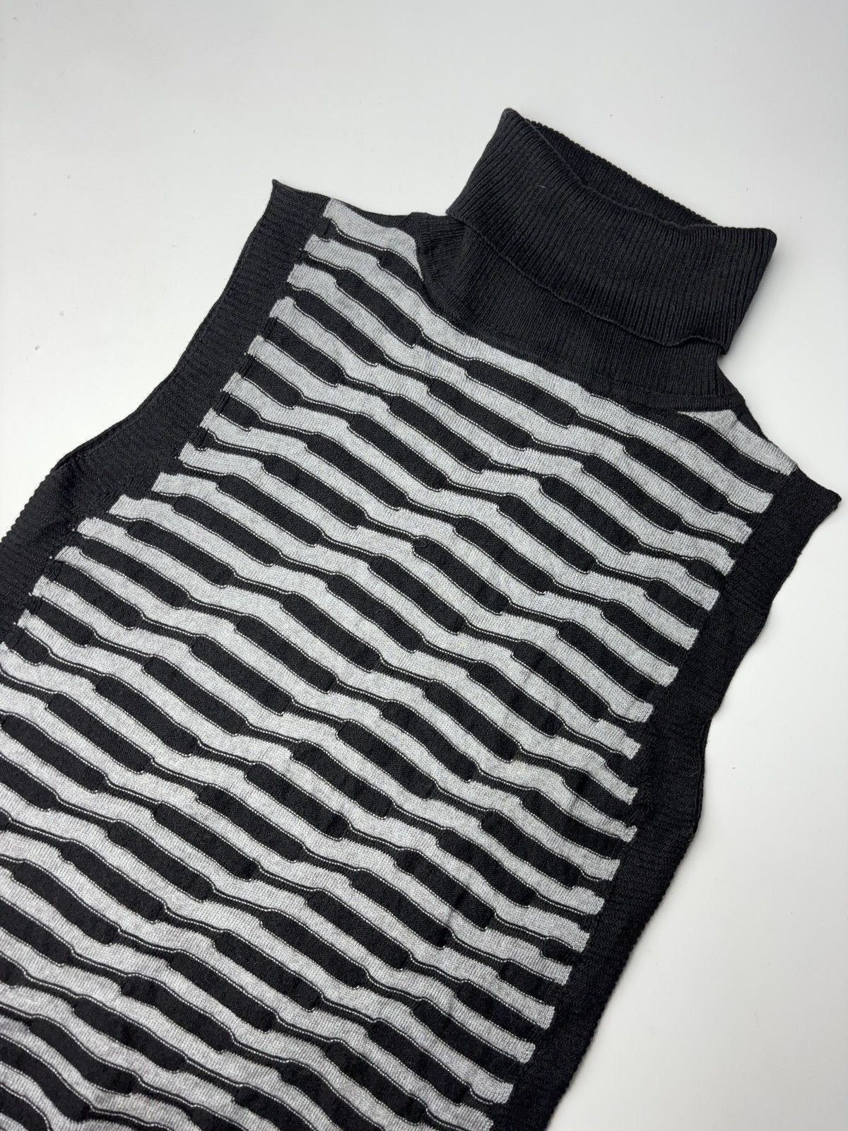 Cop Copine Cop copine vintage avant garde cyber knit vest tank top Size M / US 6-8 / IT 42-44 - 7 Thumbnail