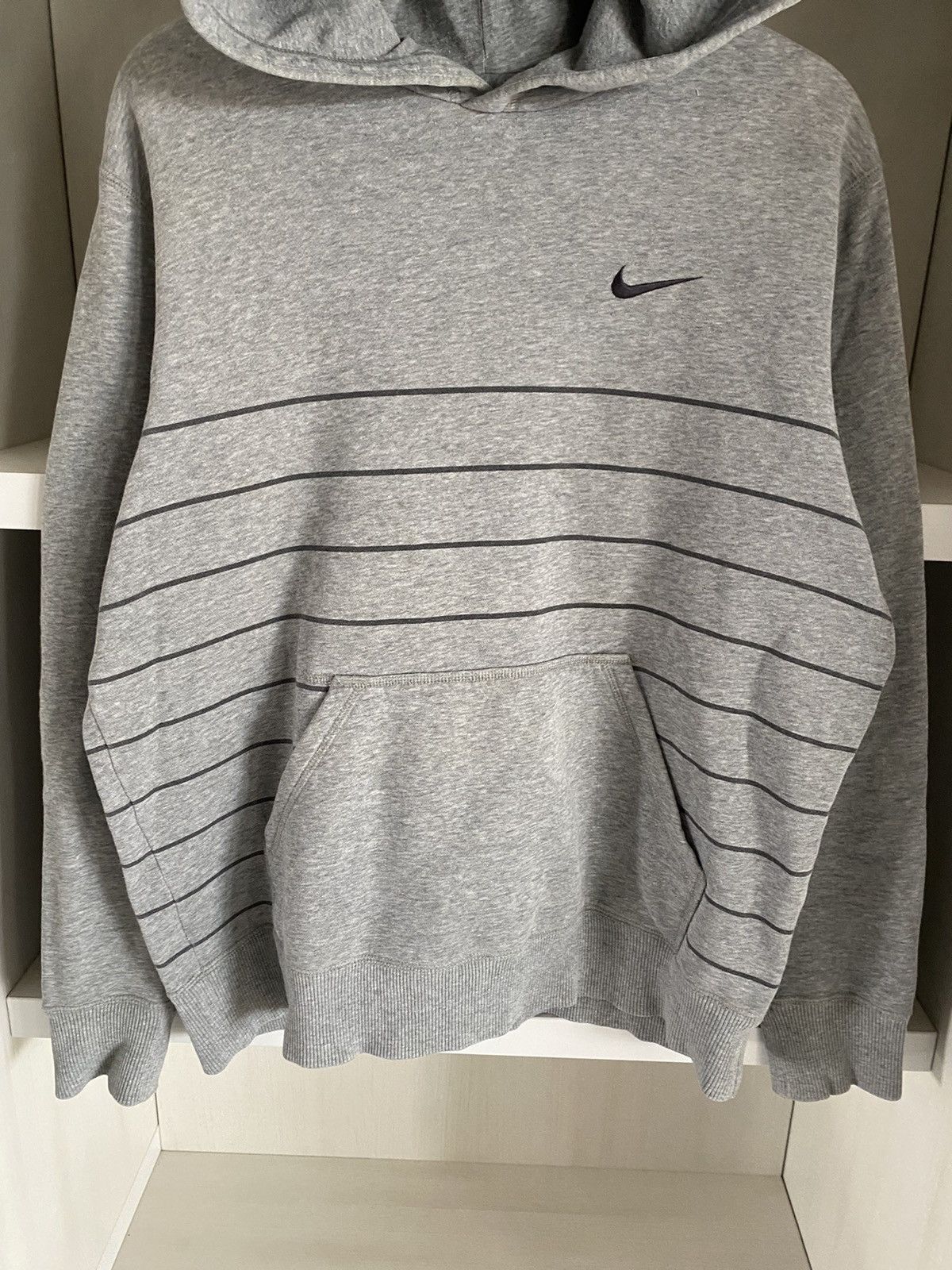 Nike Vintage Nike Y2K Mini logo Hoodie Gray Baggy Streetwear USA Size US M / EU 48-50 / 2 - 4 Thumbnail