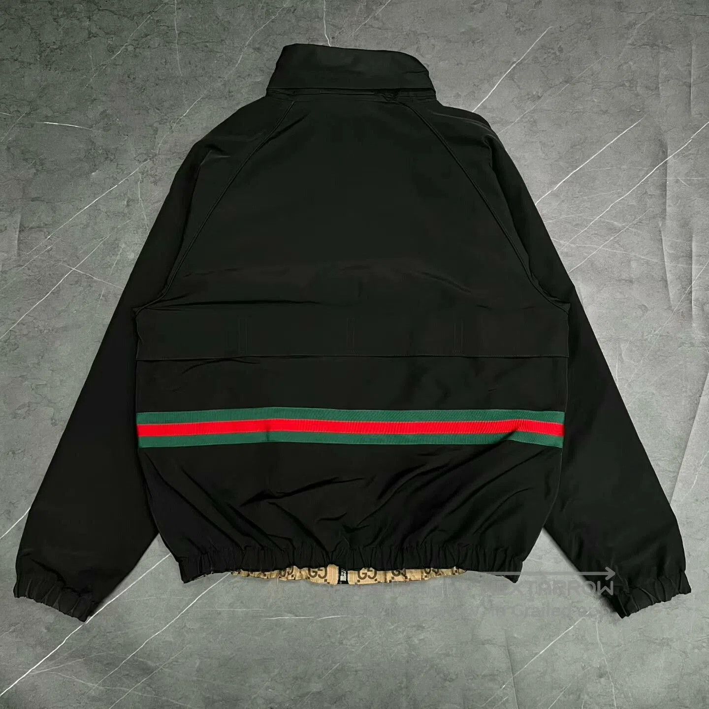 Gucci gucci double g logo reversible quilted jacket. Size US L / EU 52-54 / 3 - 4 Thumbnail