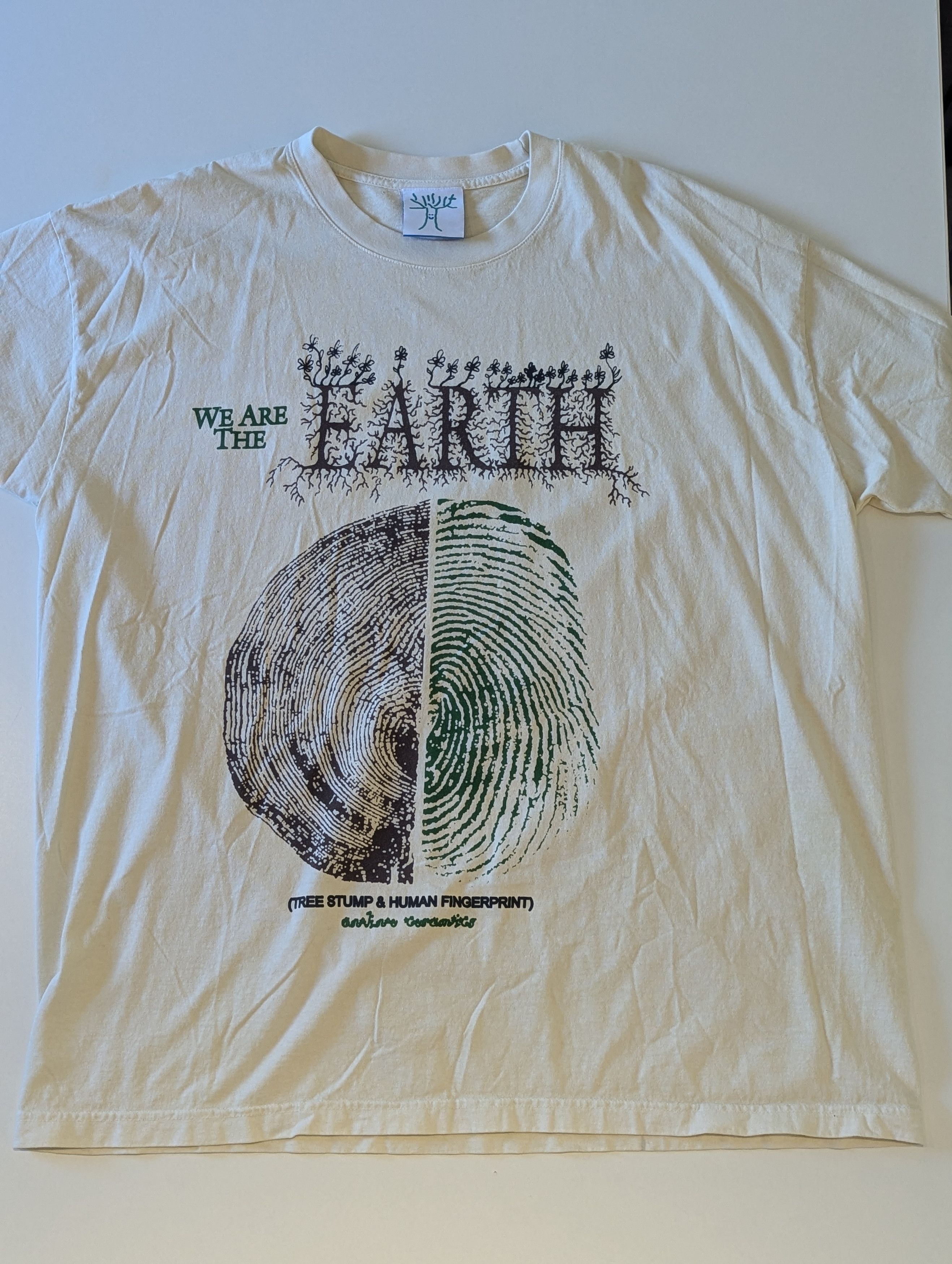 Online Ceramics Online Ceramics We Are the Earth T-Shirt Size US XXL / EU 58 / 5 - 1 Thumbnail