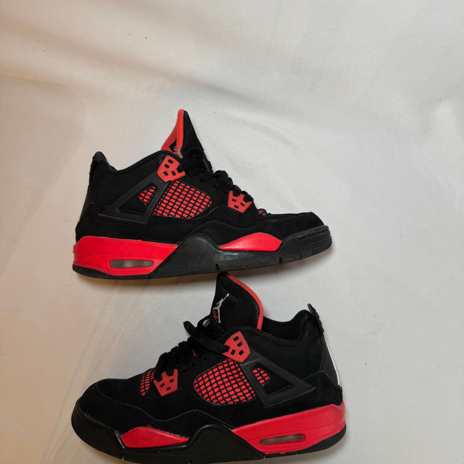 Jordan Brand × Nike Size 6.5 Nike Air Jordan 4 Retro GS Red Thunder Men's Shoes Size US 6.5 / EU 39-40 - 2 Thumbnail
