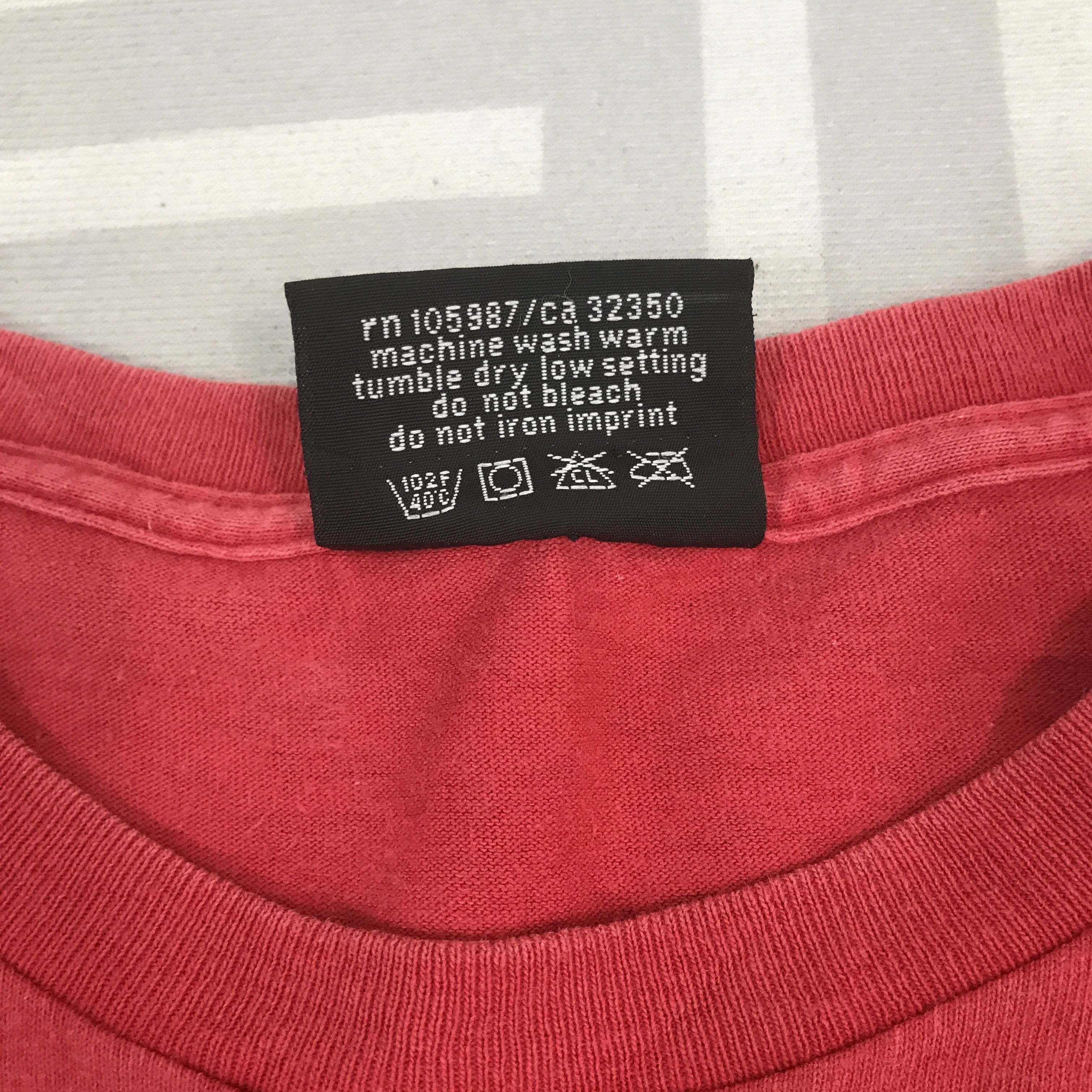 Quiksilver × Vintage Vintage Quiksilver Big Logo Red T-shirt Size US XL / EU 56 / 4 - 9 Thumbnail