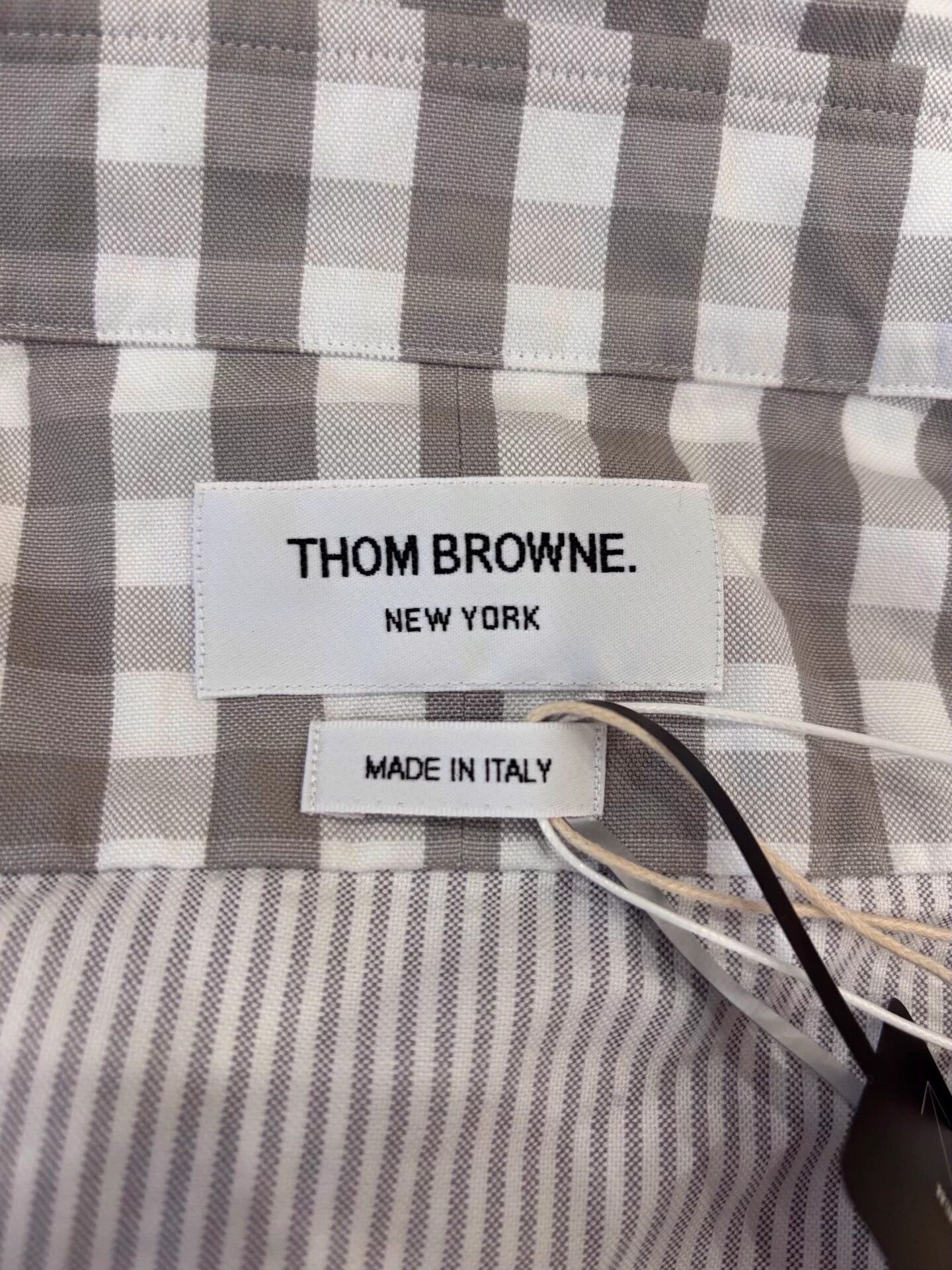 Thom Browne Thom Browne men's gray & white plaid stripe shirt 4 Size US XL / EU 56 / 4 - 4 Thumbnail