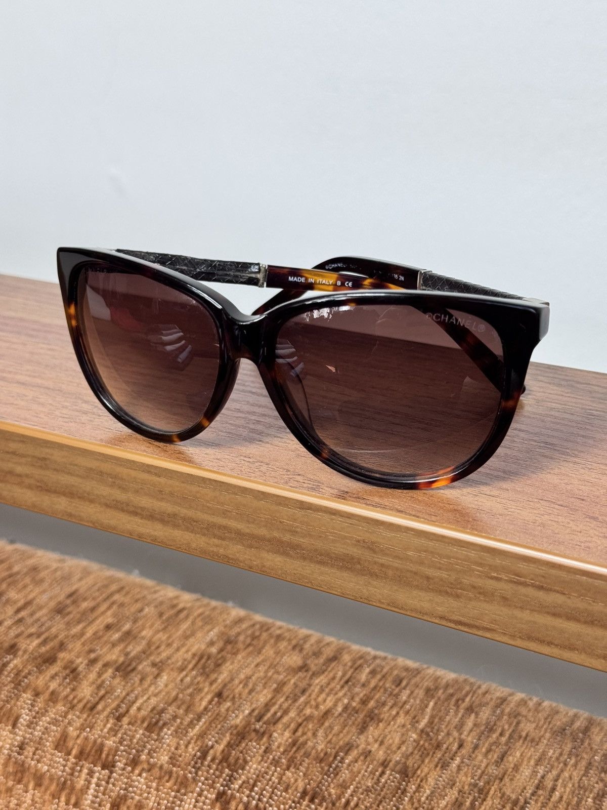 CHANEL Vintage Women’s Sunglasses AC8755261 Made in Italy