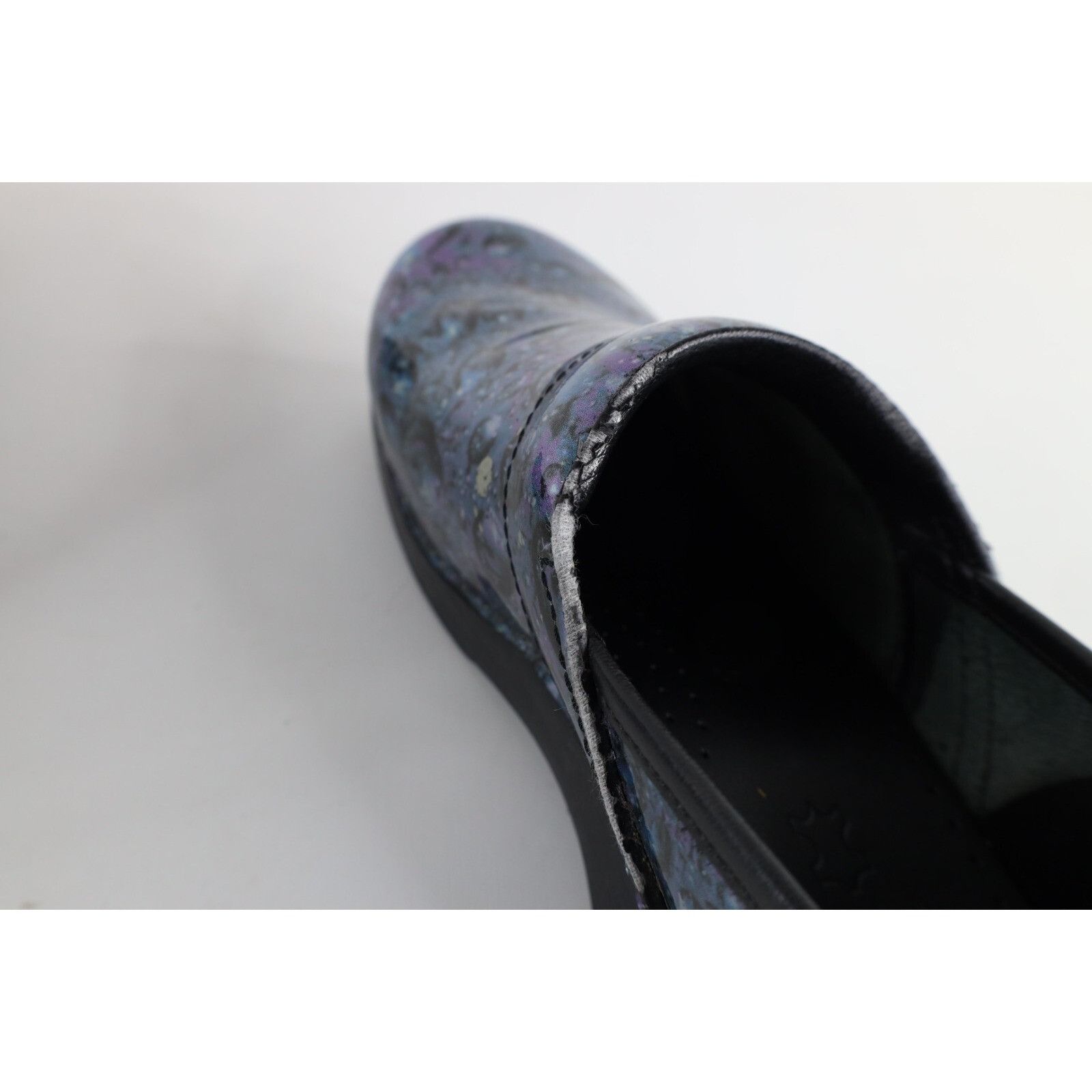 Dansko Dansko Distressed Patent Leather Slip On Clogs Mules Shoes Size US 10.5 / IT 40.5 - 9 Thumbnail