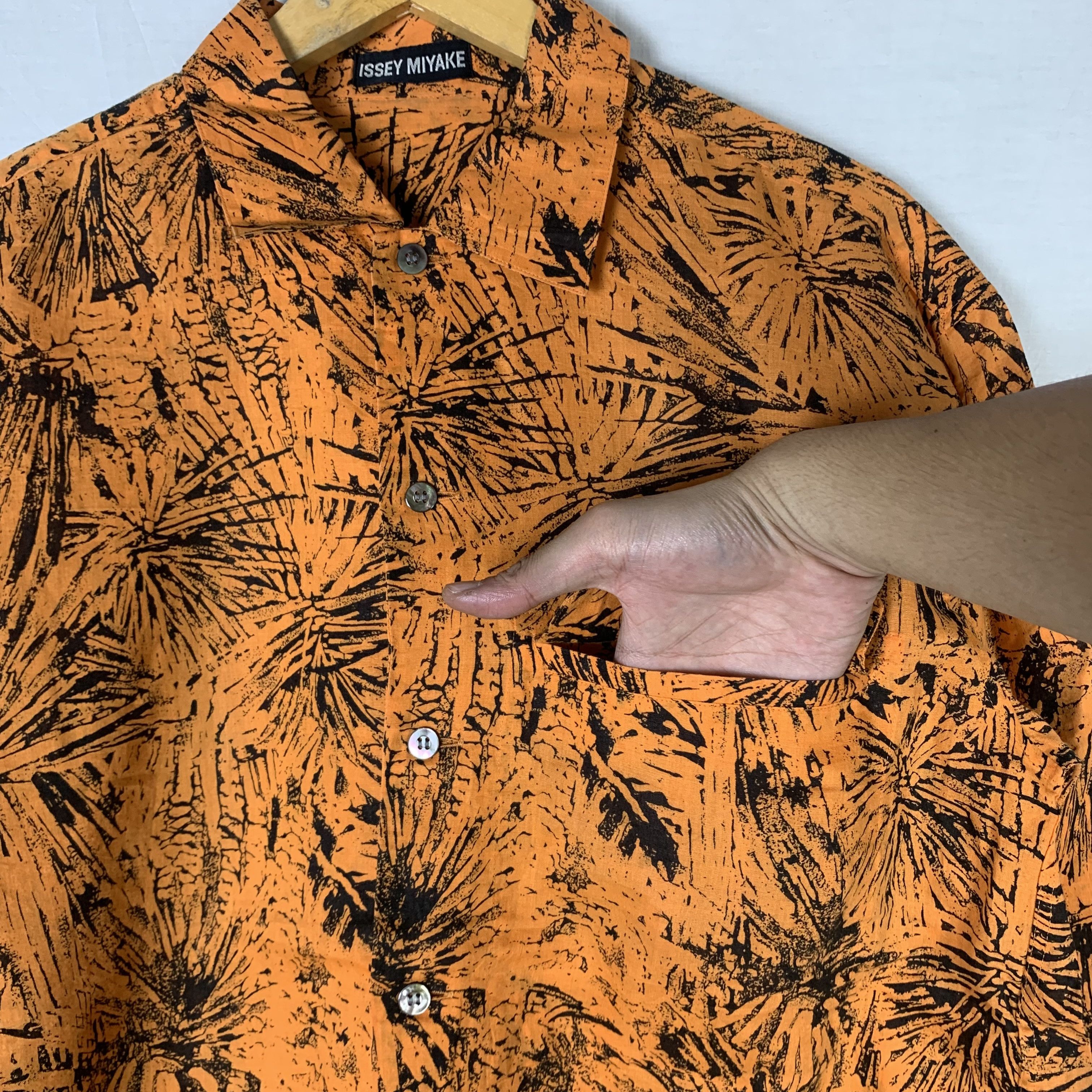 Issey Miyake Vintage Issey Miyake Printed Button Up Shirt Size US M / EU 48-50 / 2 - 3 Thumbnail