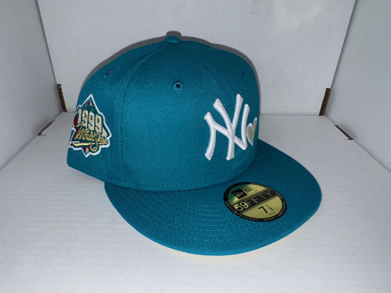New Era NY Yankees Fitted, Teal (Size 7 1/2) Size ONE SIZE - 1 Thumbnail