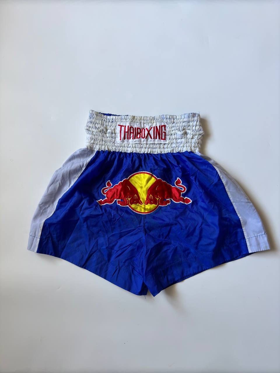 Dragonfly Vintage Thaiboxing shorts red bull size 30/34” Size US 33 - 1 Thumbnail