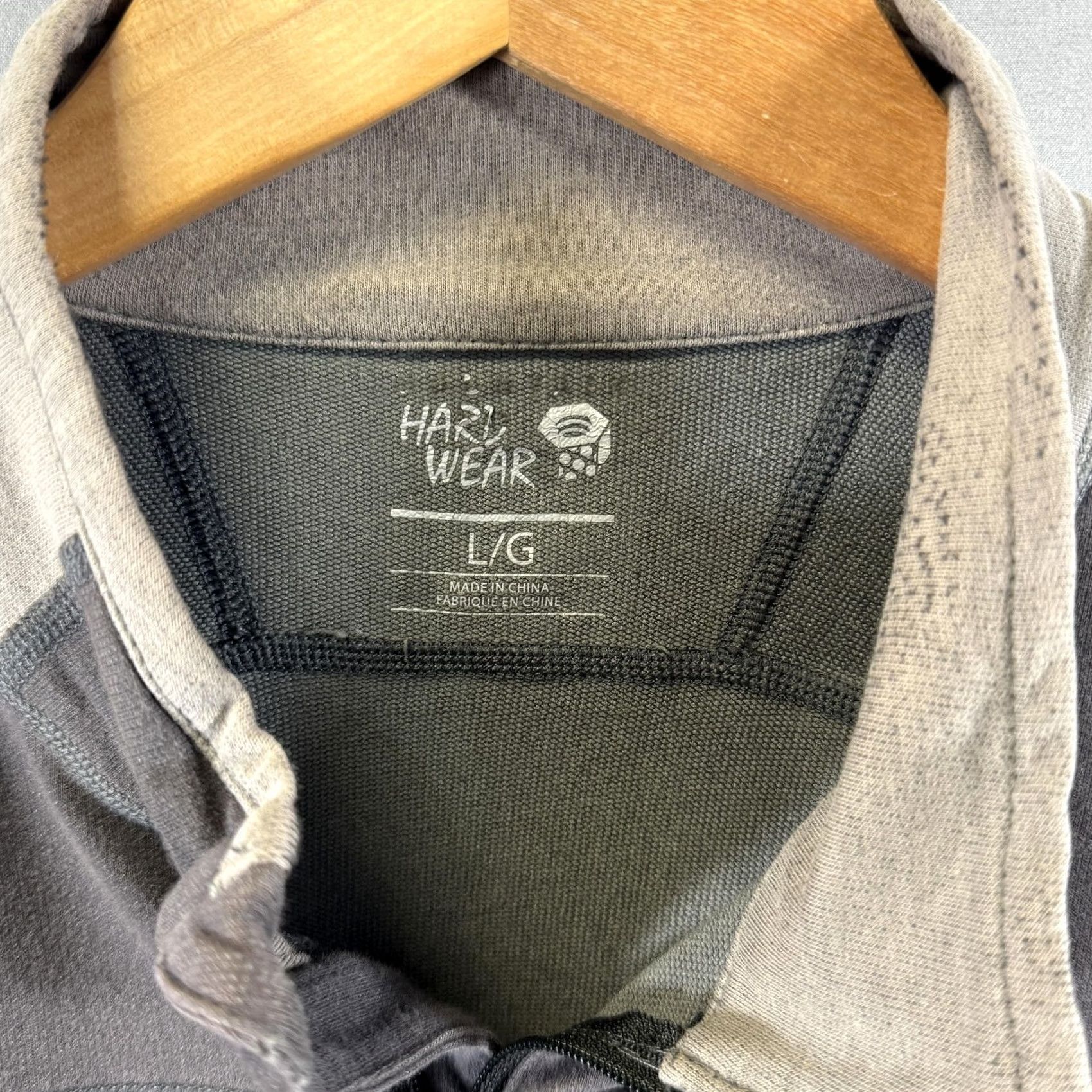Mountain Hardwear Mountain Hardwear Pullover Mens Large Gray Quarter Zip Mock Neck Chest Pocket Sweatshirt L Regular String? Size US L / EU 52-54 / 3 - 6 Thumbnail