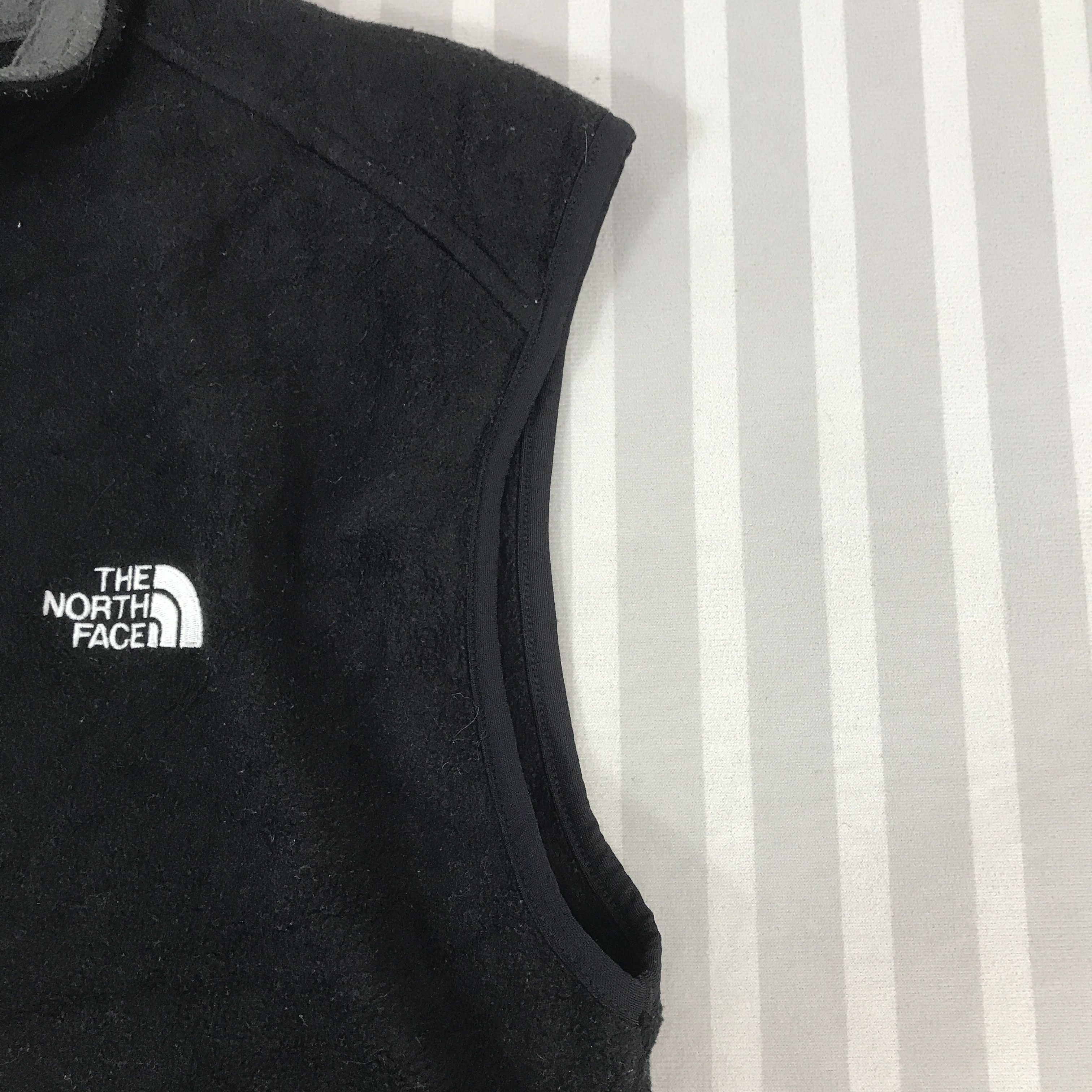 The North Face Vintage The North Face fleece Vest Jacket Size US L / EU 52-54 / 3 - 5 Thumbnail