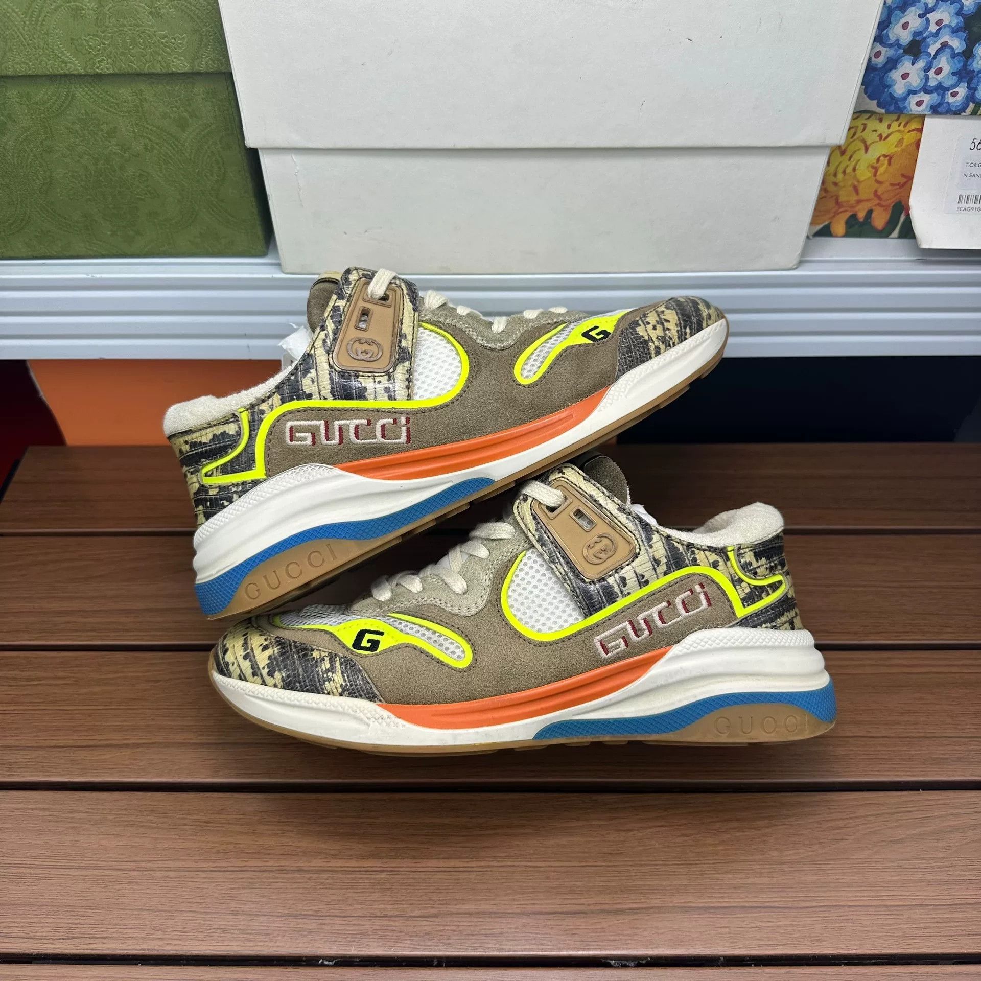 Gucci Gucci Lowtop Sneakers it_36 Women Size US 6 / IT 36 - 1 Thumbnail