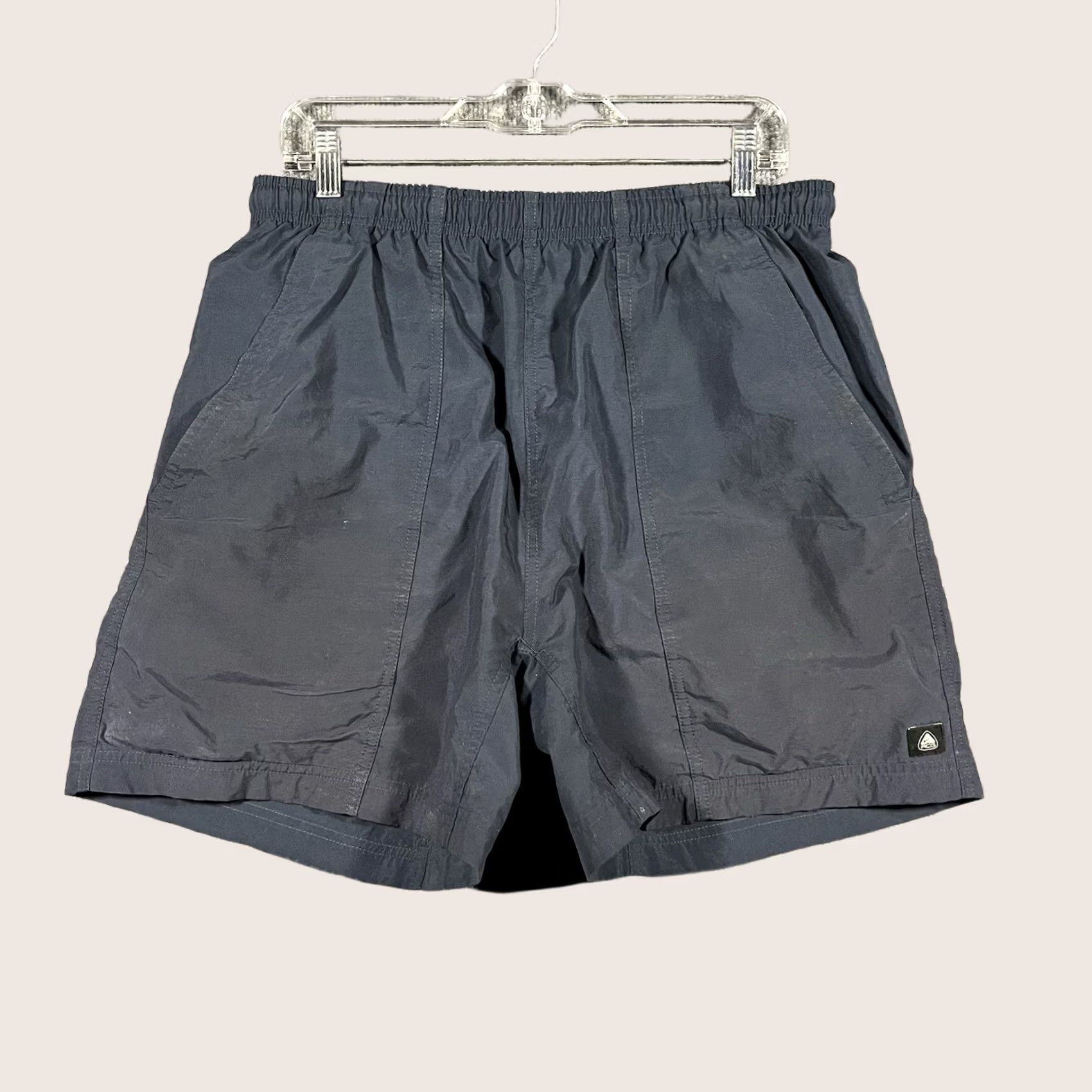 Nike VINTAGE Nike ACG Trail Shorts Mens Large Navy Nylon 2000s Swoosh Check Size US 33 - 1 Thumbnail