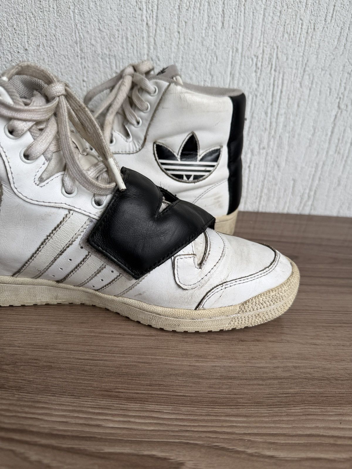 Adidas × Jeremy Scott js letters sneakers Size US 9 / EU 42 - 15 Thumbnail