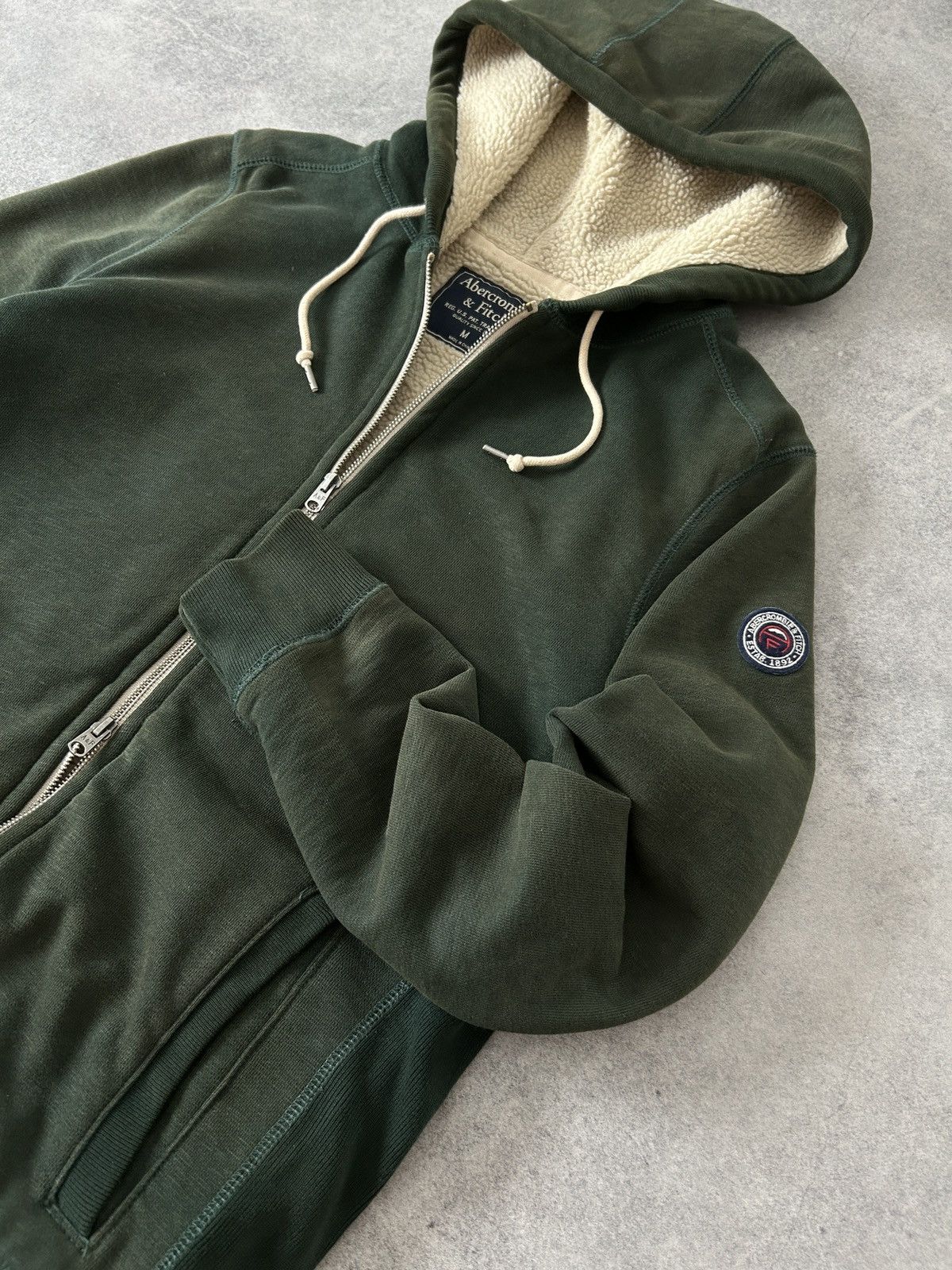 Abercrombie & Fitch Abercrombie&Fitch True faded Green Zip-hoodies if six nine Size US M / EU 48-50 / 2 - 3 Thumbnail