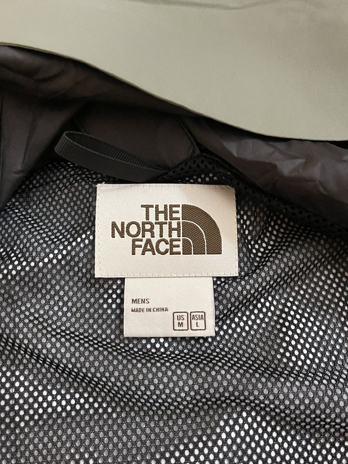 The North Face The North Face Khaki Shell Raincoat Jacket Size US M / EU 48-50 / 2 - 7 Thumbnail