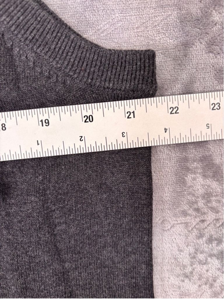 Axist Men's Axist Sweater Vest, Size L, Grey Size US L / EU 52-54 / 3 - 3 Thumbnail