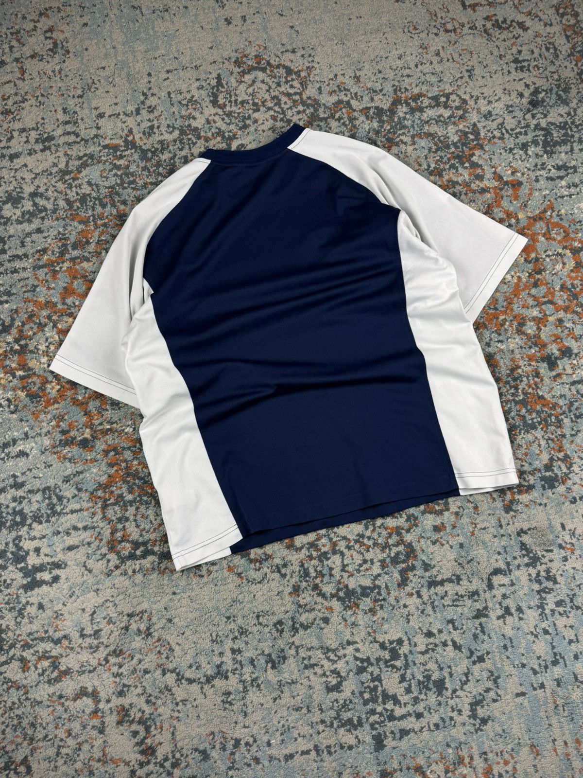 Nike Vintage 90s Nike football soccer blokecore style jersey tee Size US L / EU 52-54 / 3 - 7 Thumbnail