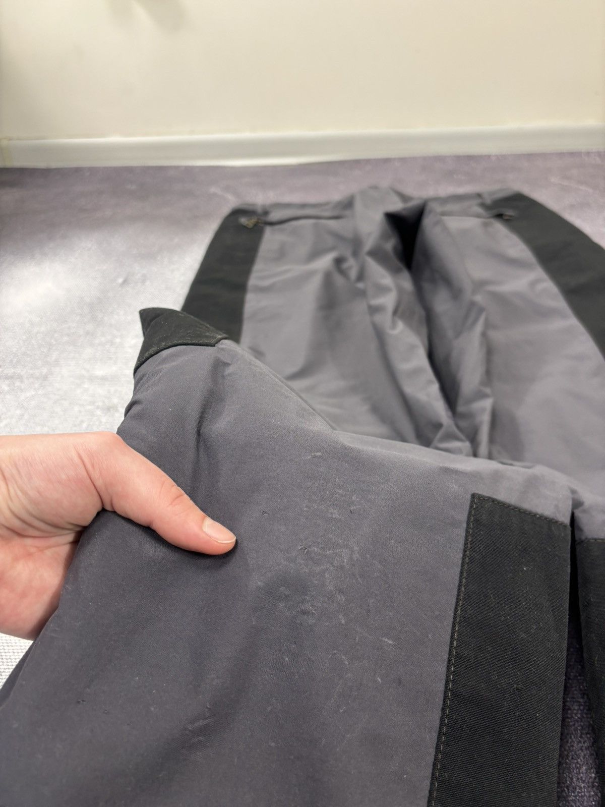 Prada Prada Gore-Tex Vintage Men’s Grey/Black Outdoor Ski Pants Size US 38 / EU 54 - 21 Thumbnail
