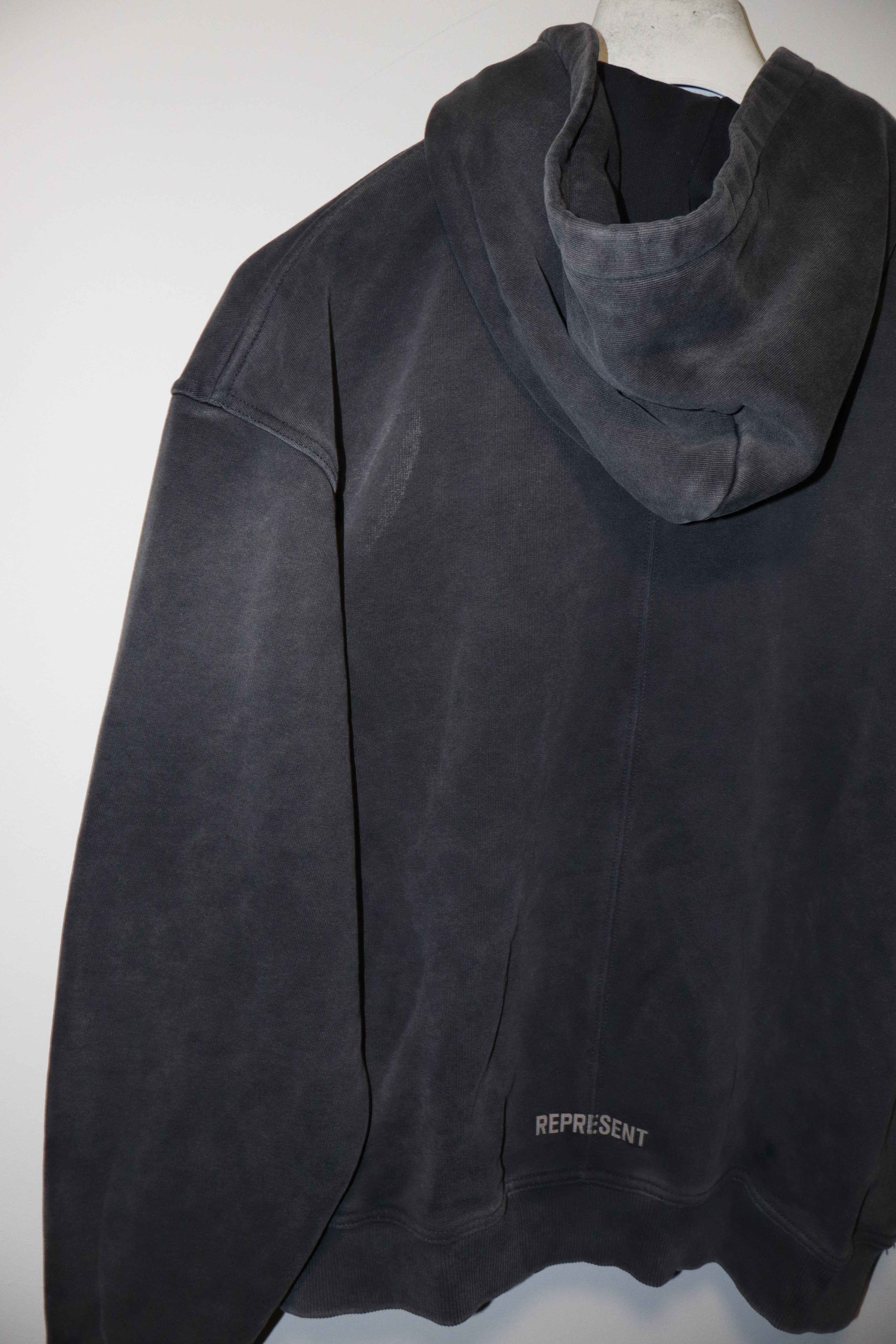 Represent Clo. Brand new! Icarus logo print zip hoodie Size US L / EU 52-54 / 3 - 9 Thumbnail