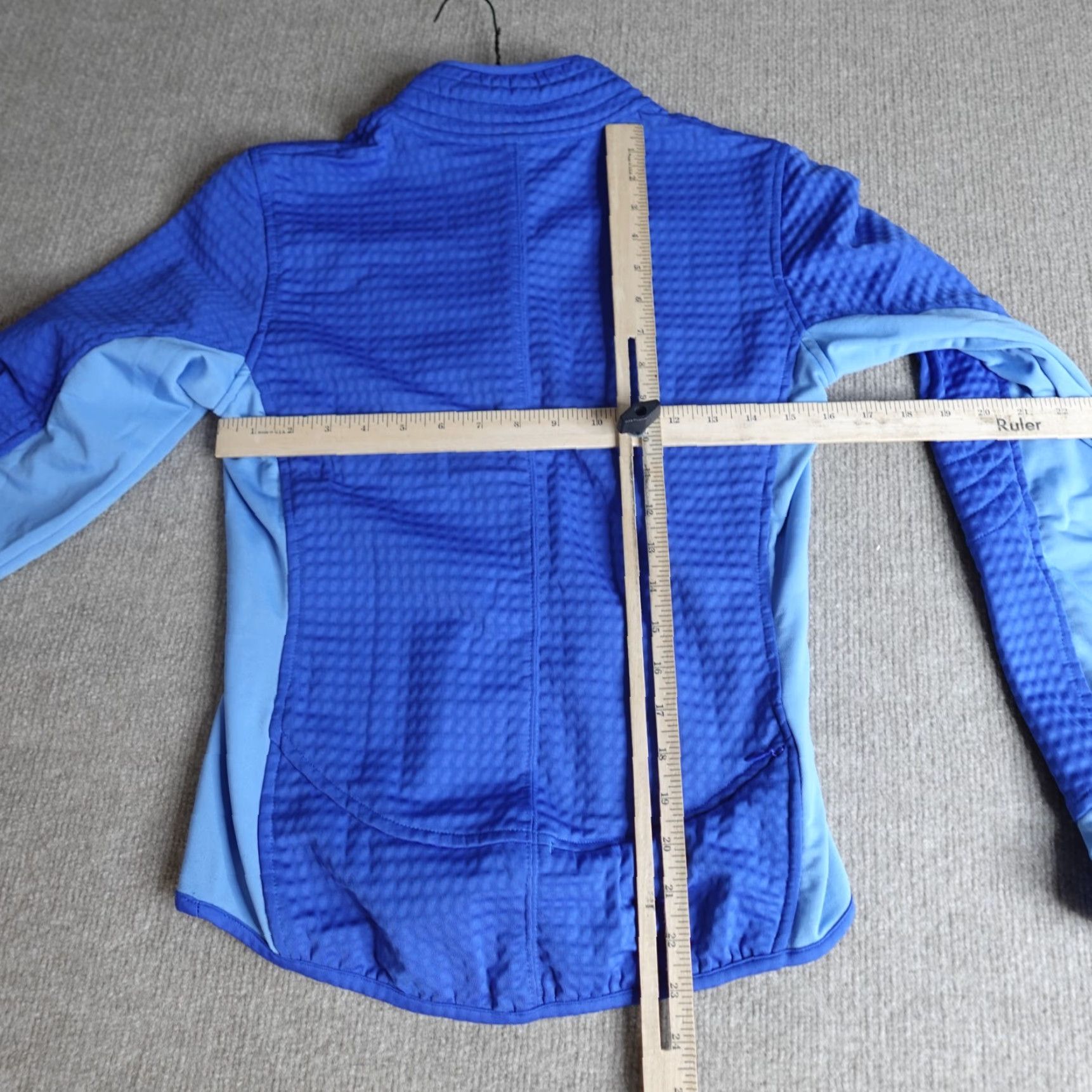 Nike Nike Womens Sweater Small Blue 1/2 Zip Sphere Thermal Waffle Pullover Mock Neck Activewear Running Womens Small Blue Nike Pullover Thermal Size S / US 4 / IT 40 - 5 Thumbnail
