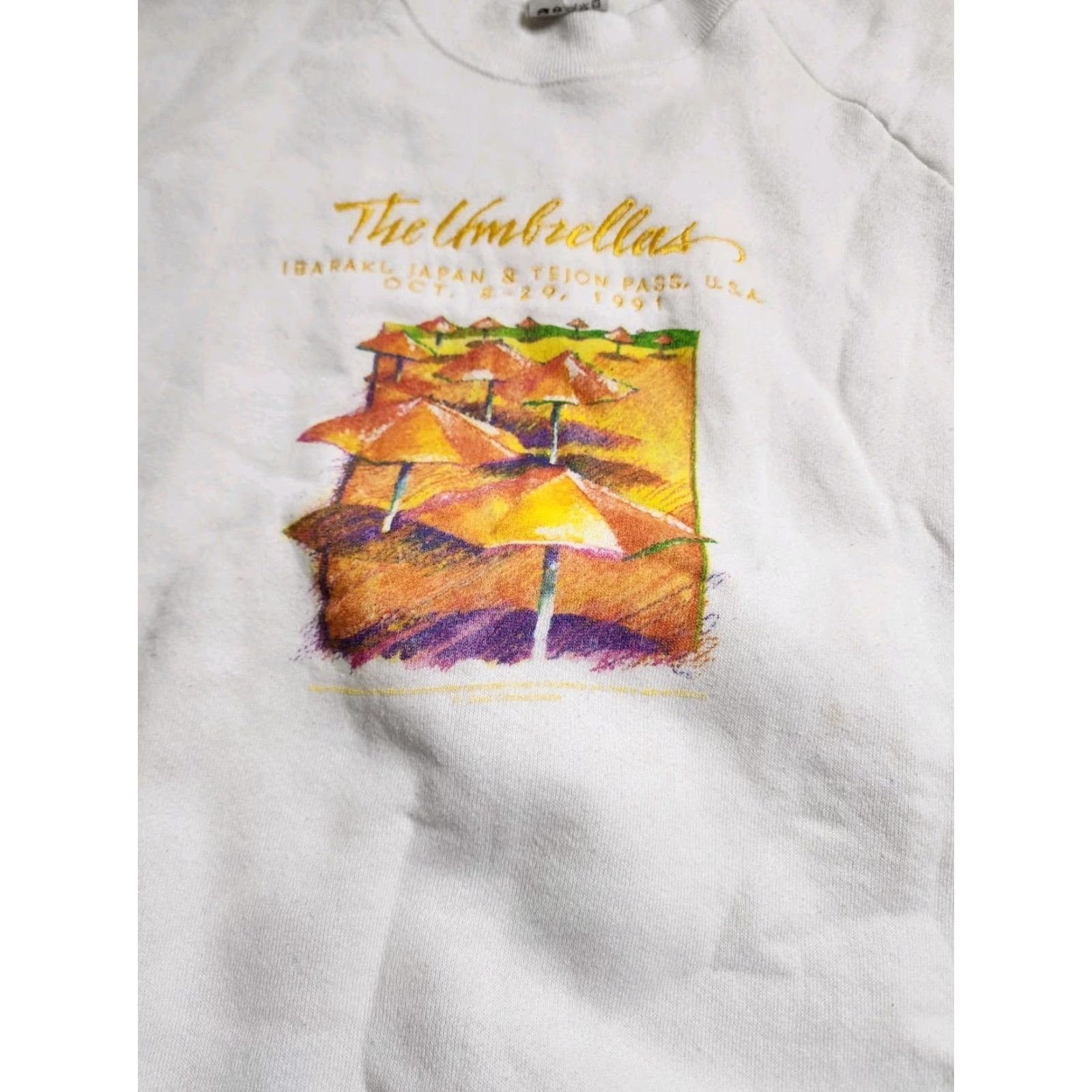 Fruit Of The Loom VINTAGE Fruit of the Loom Sweatshirt Umbrellas 1991 90s Art Japan California White L Adult Crew Neck Short Sleeve Distressed Mens Womens Size US L / EU 52-54 / 3 - 2 Thumbnail